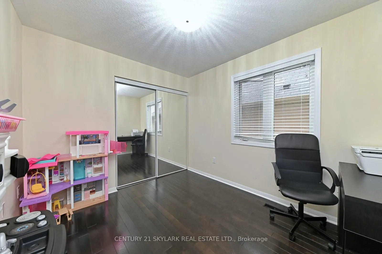 24 Dalton Drive