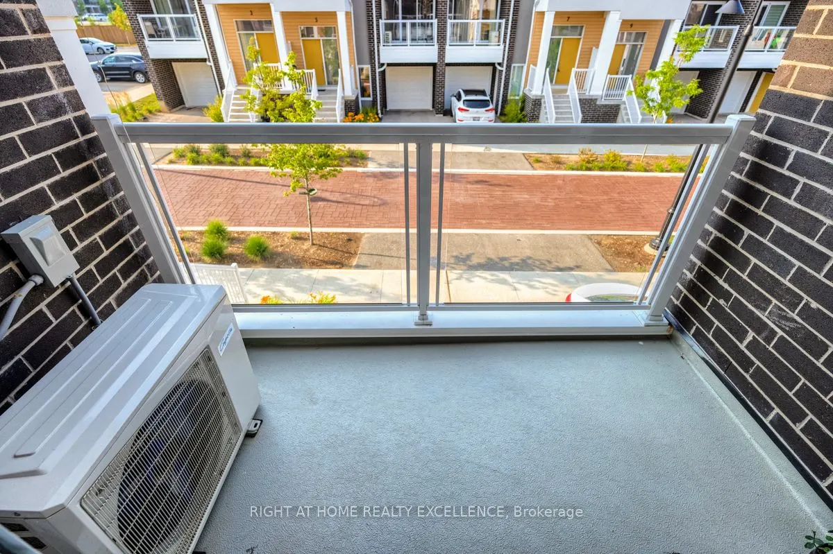 4 VISIONARY Avenue, #4