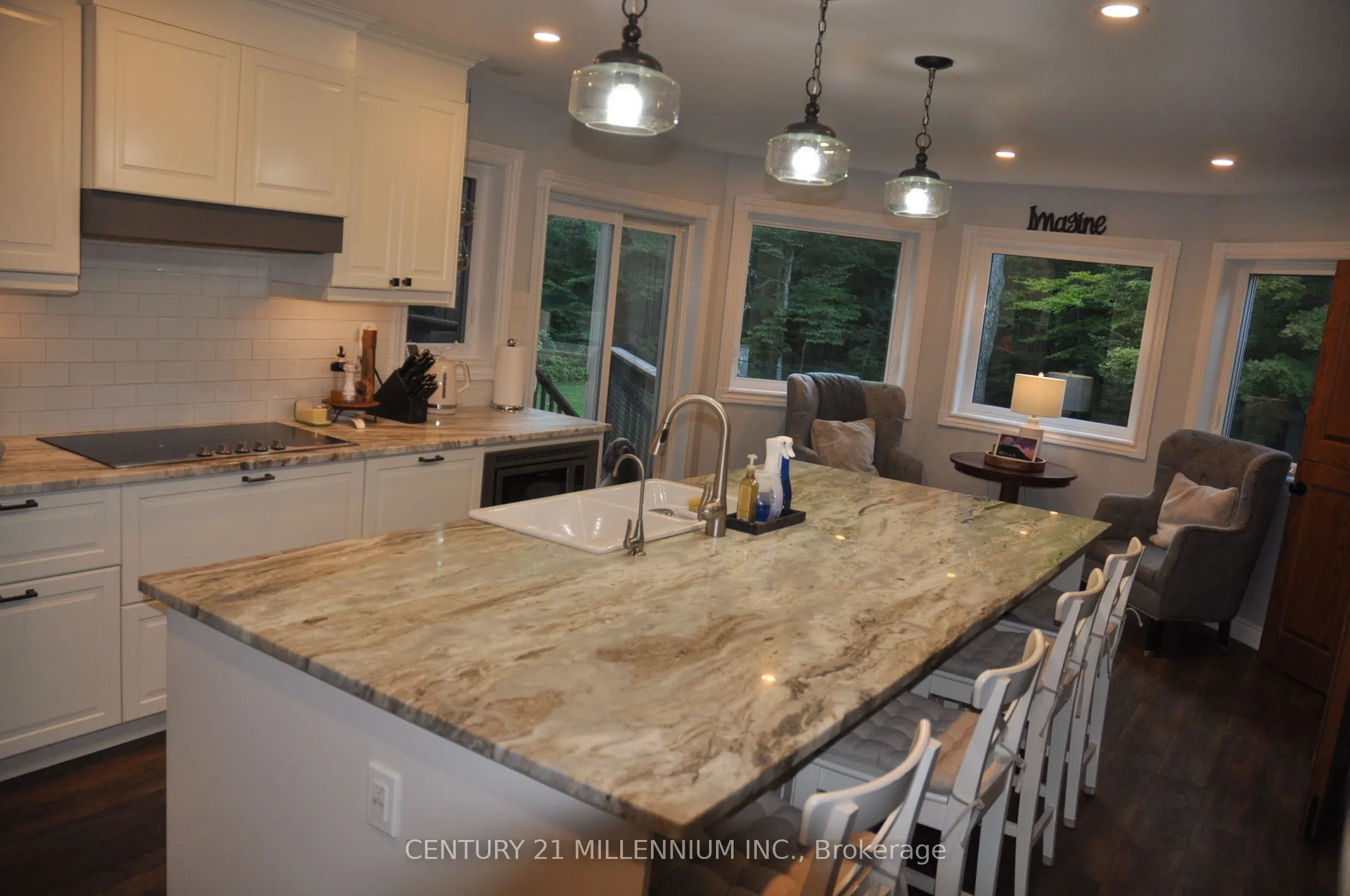 7 Erinwood Drive