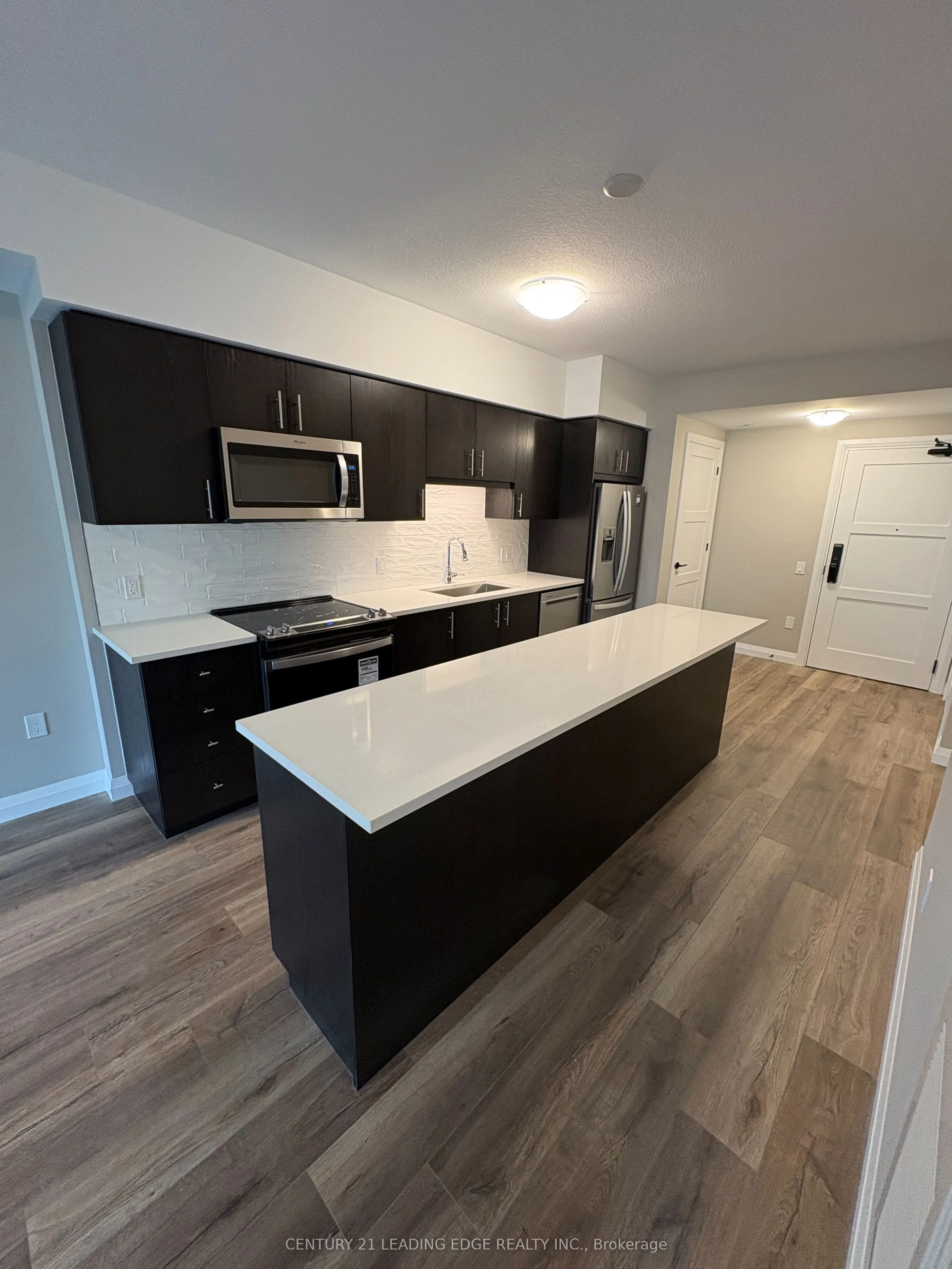 93 Arthur Street, #908