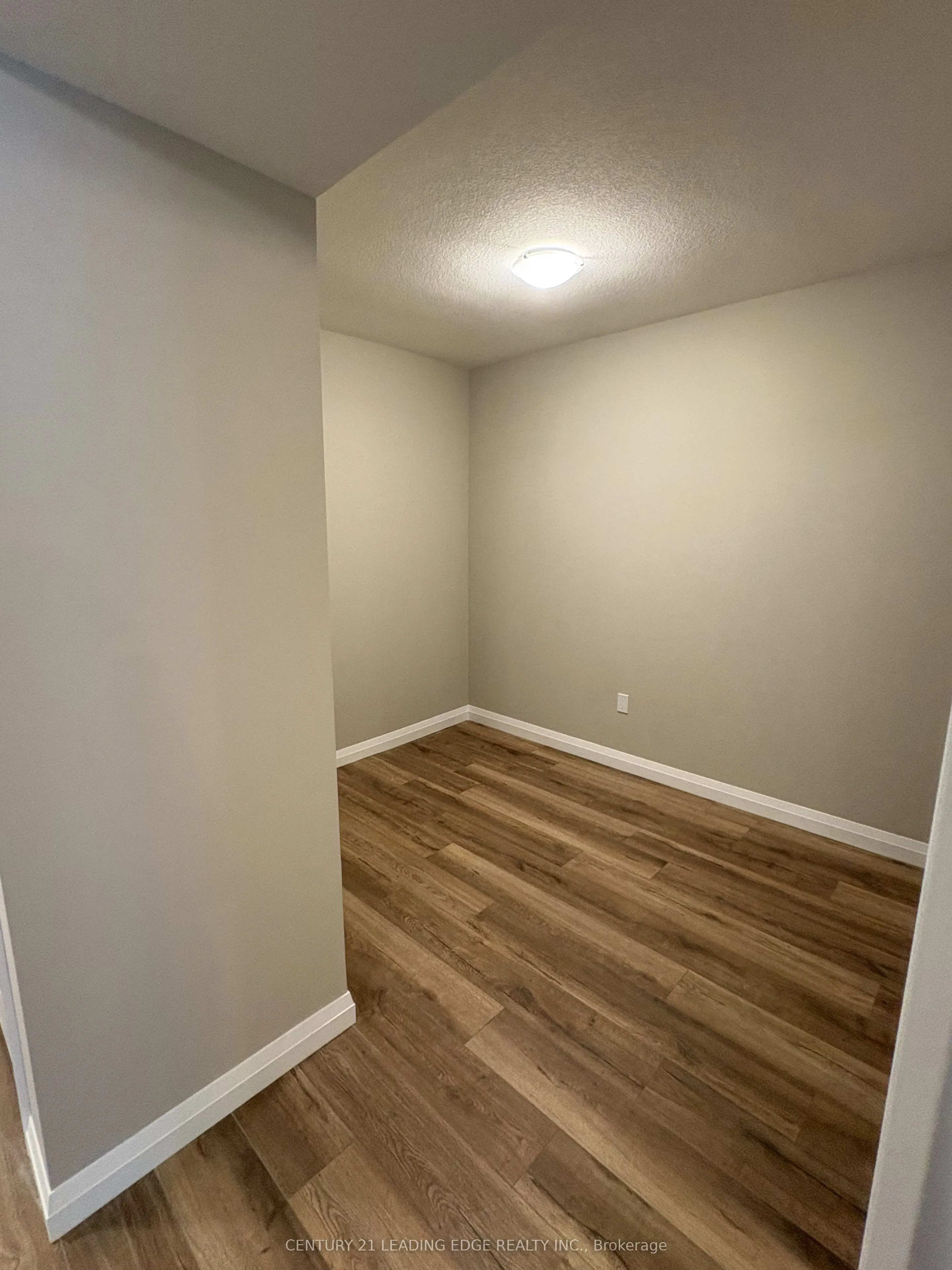 93 Arthur Street, #908