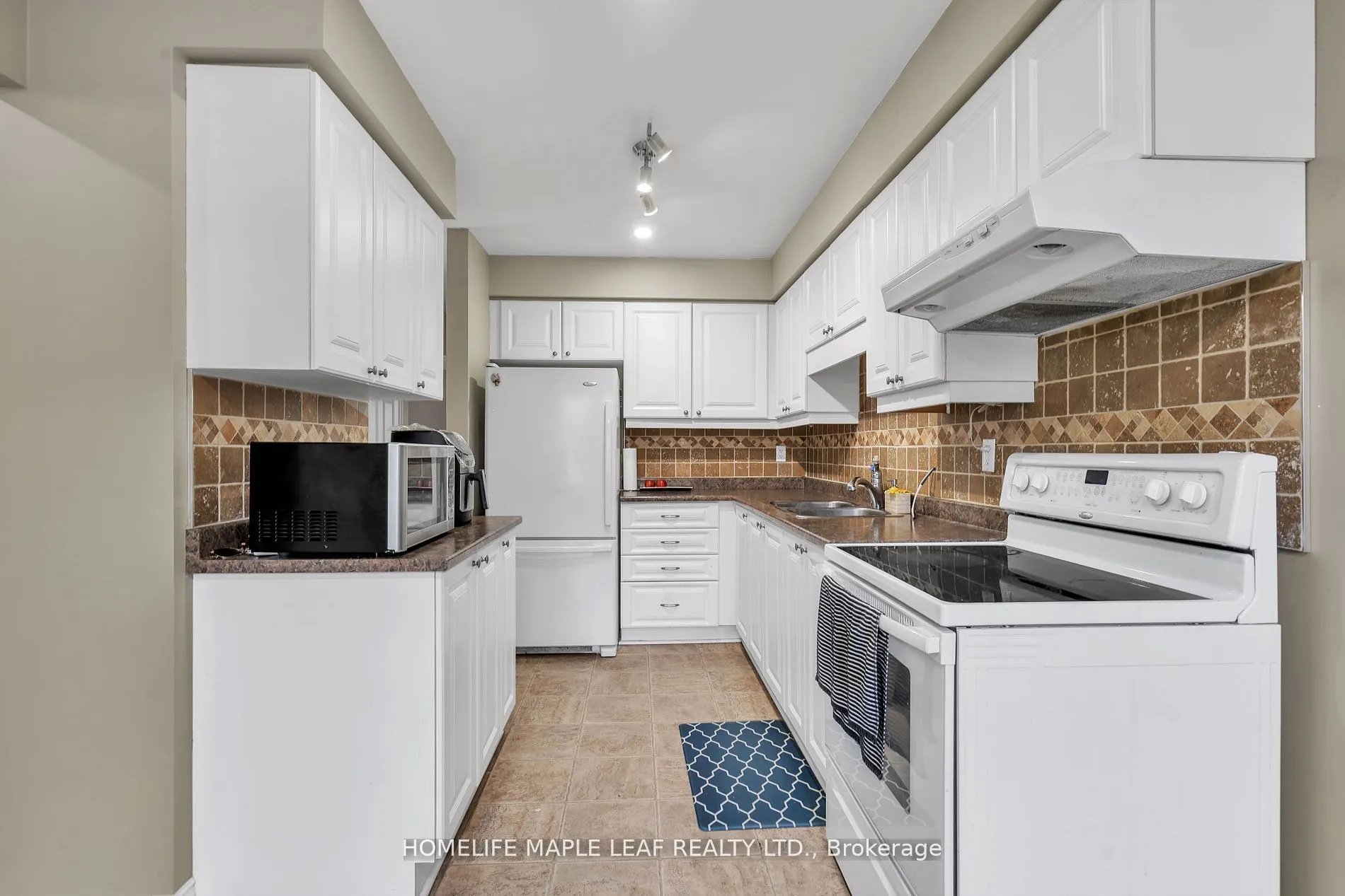 308 Conway Drive, #28