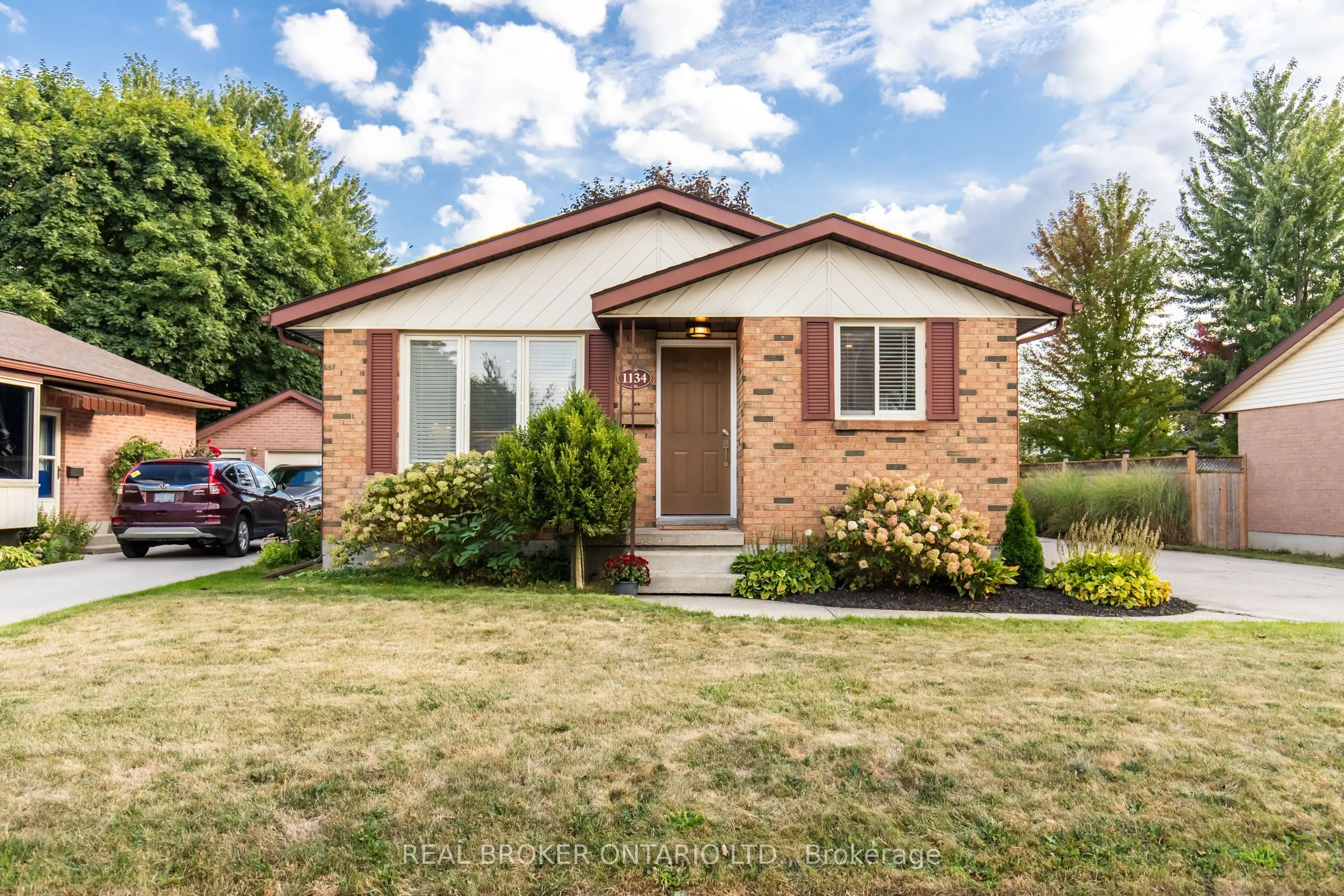 1134 Mohawk Street