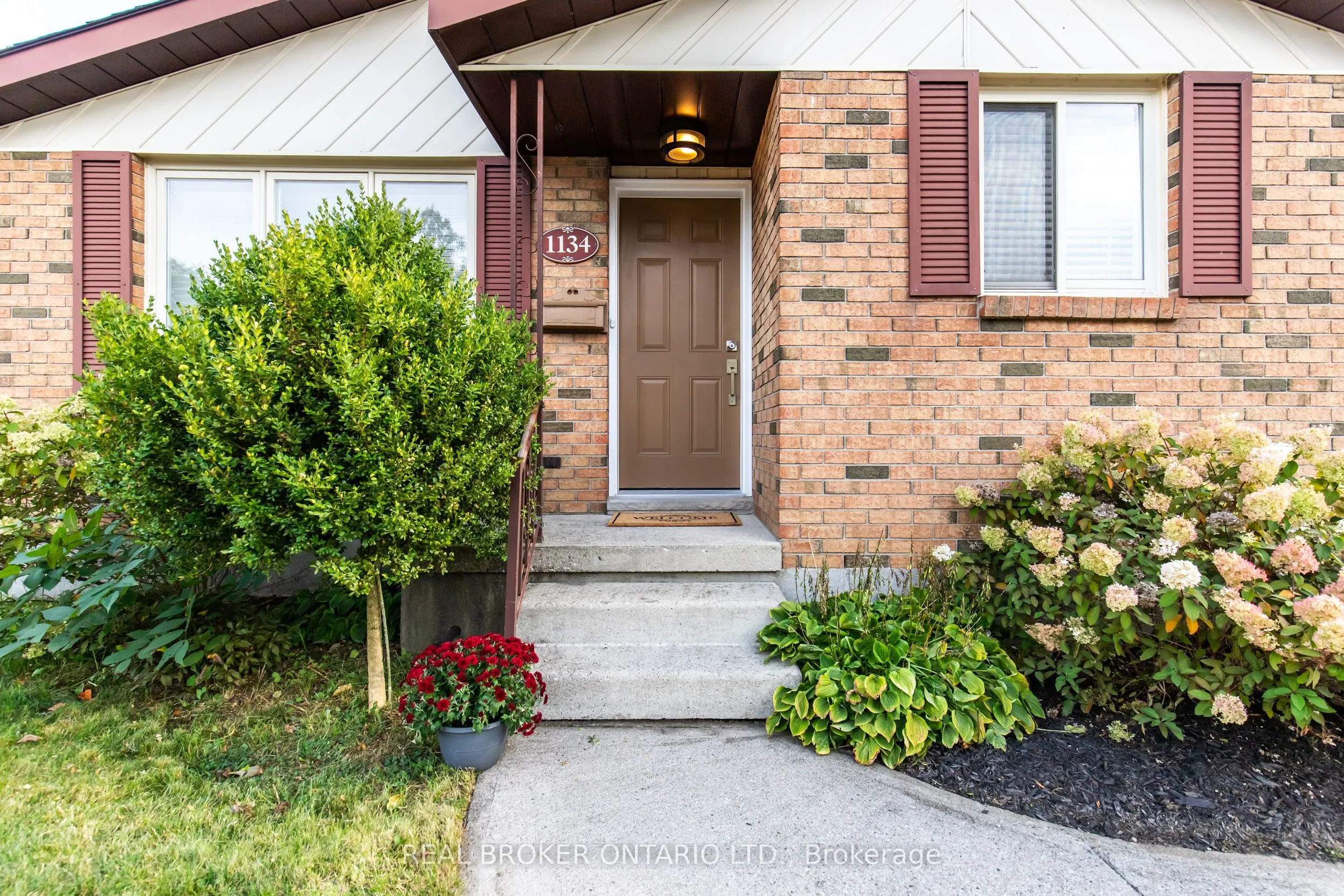 1134 Mohawk Street
