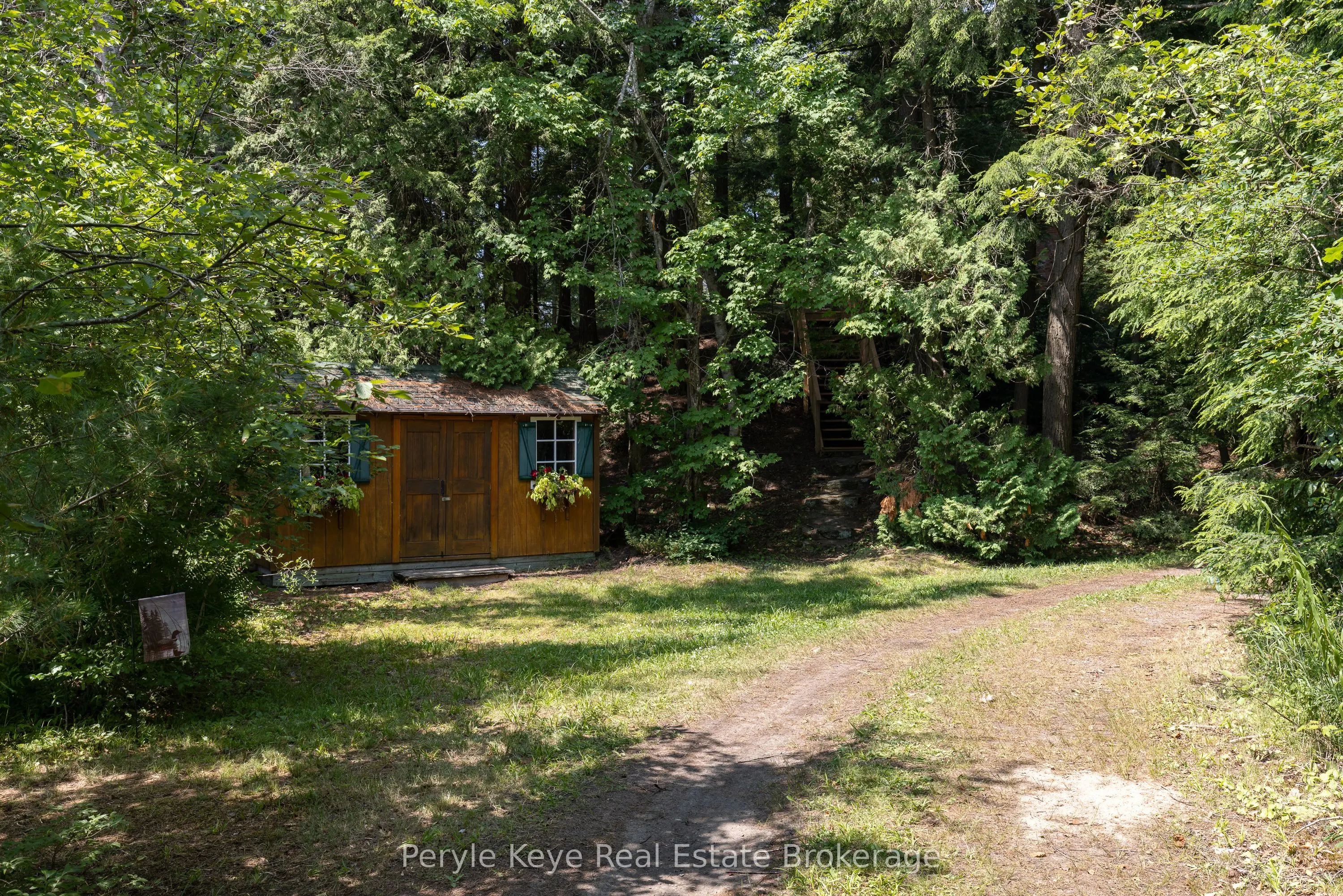 1187 Rignalls Road E