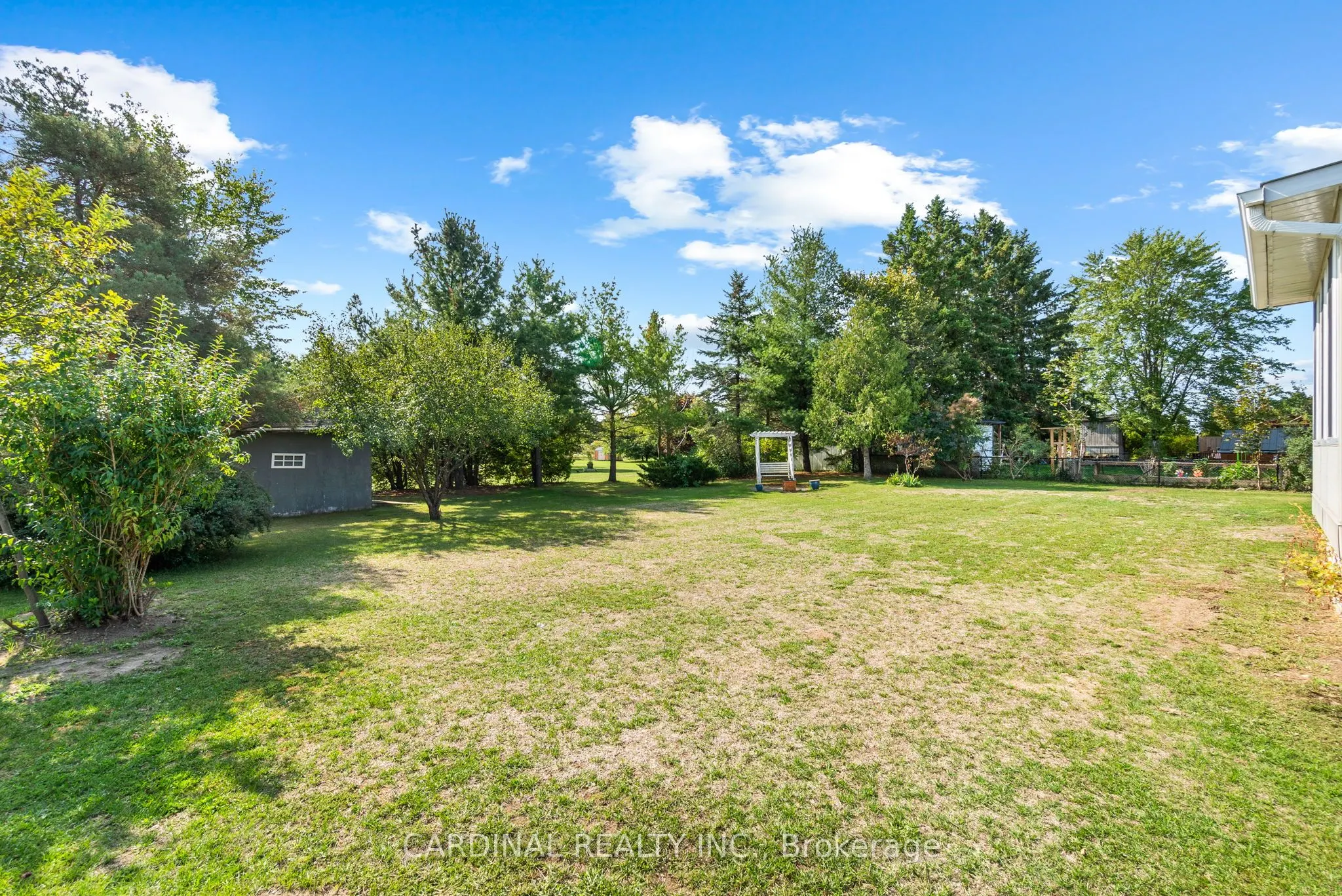 2574 Van Luven Road