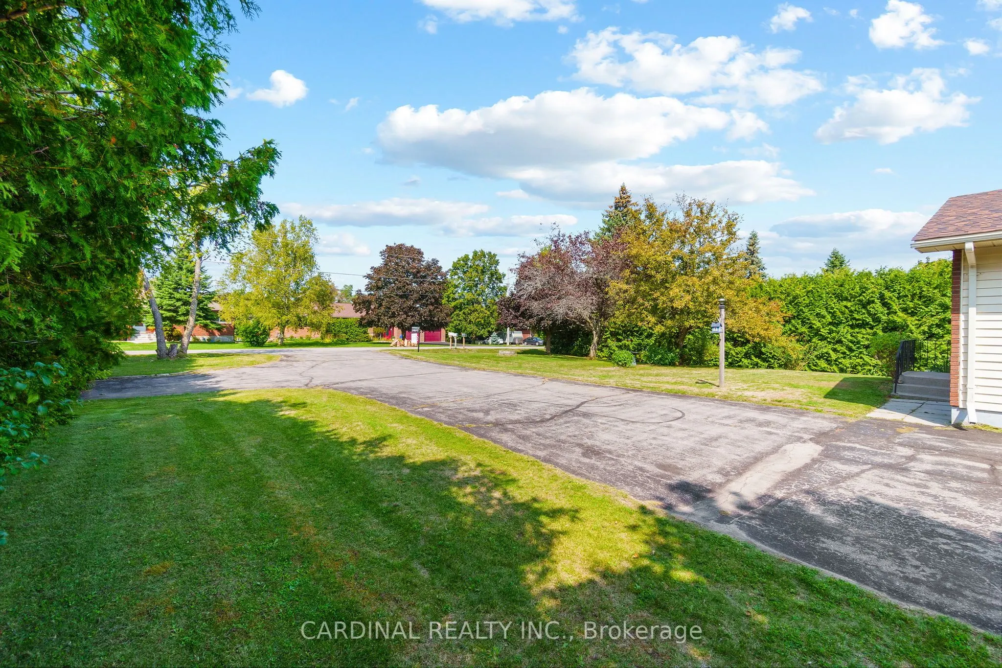 2574 Van Luven Road