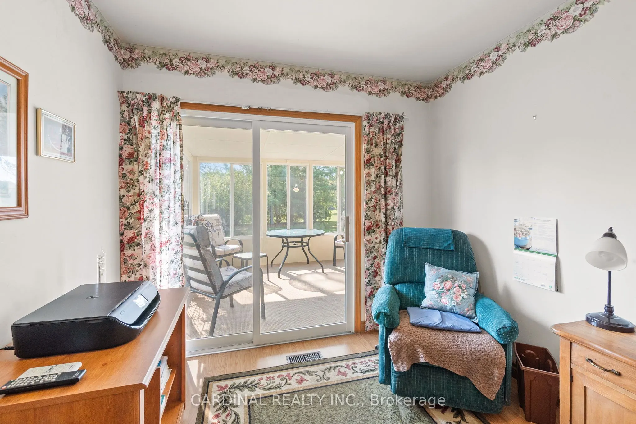 2574 Van Luven Road