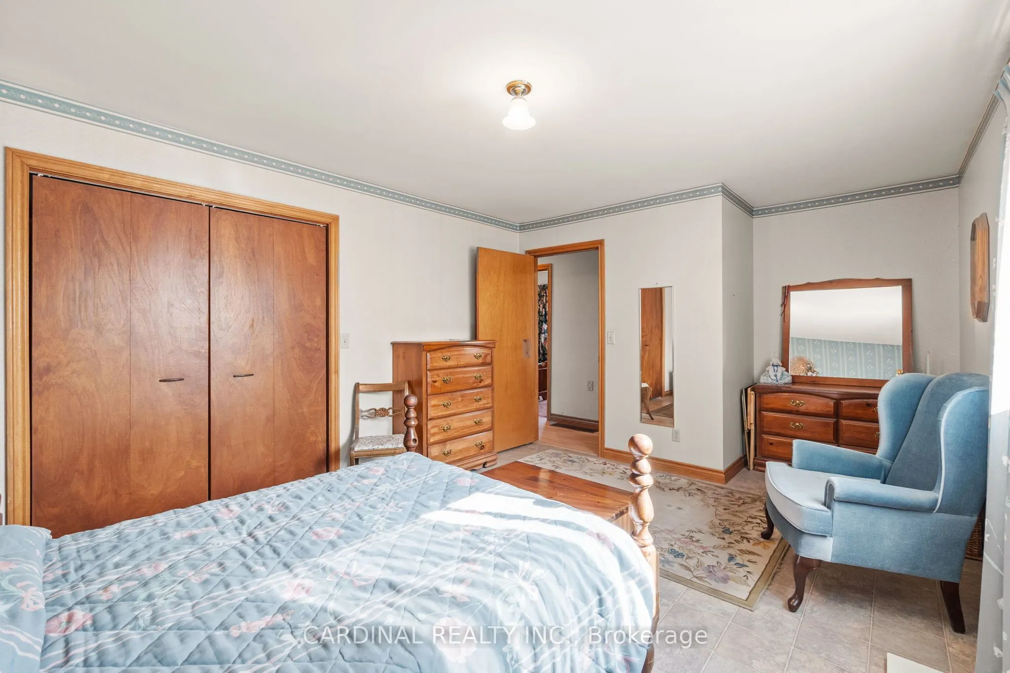 2574 Van Luven Road