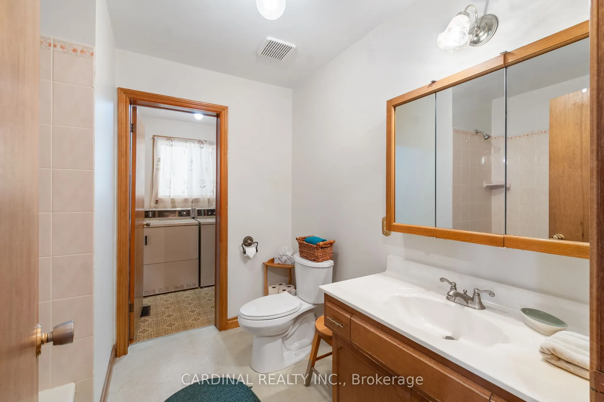 2574 Van Luven Road
