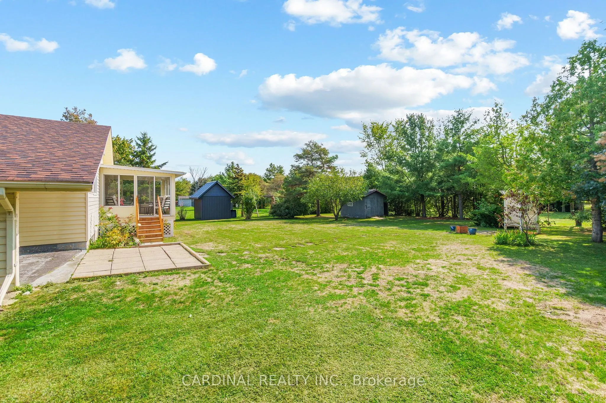2574 Van Luven Road