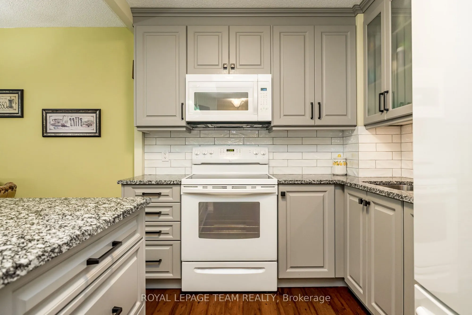 1025 Grenon Avenue, #115