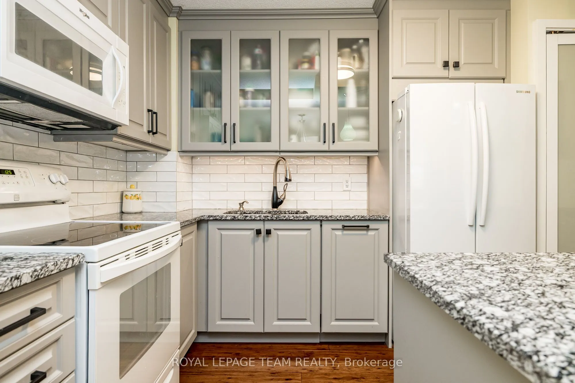 1025 Grenon Avenue, #115