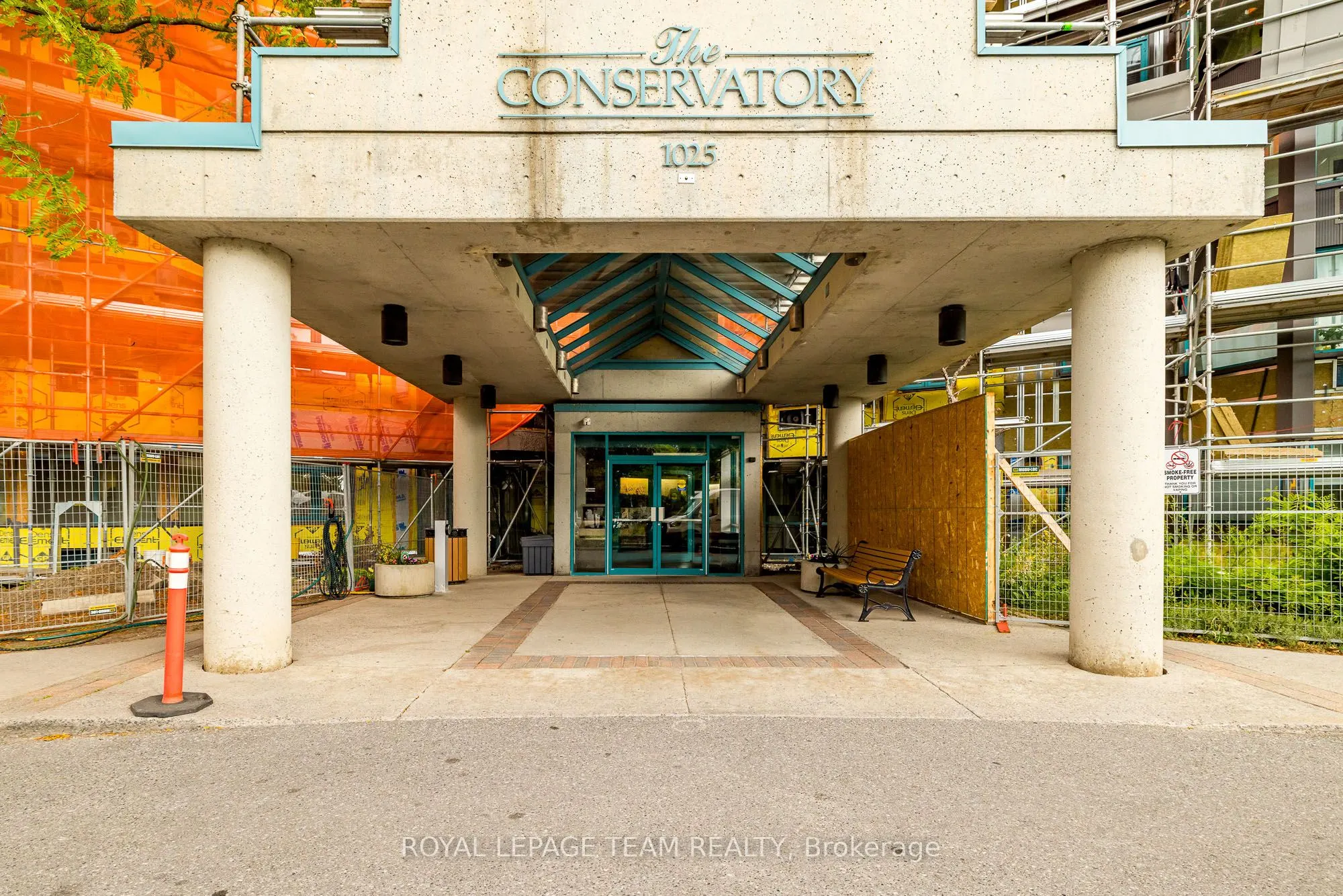 1025 Grenon Avenue, #115