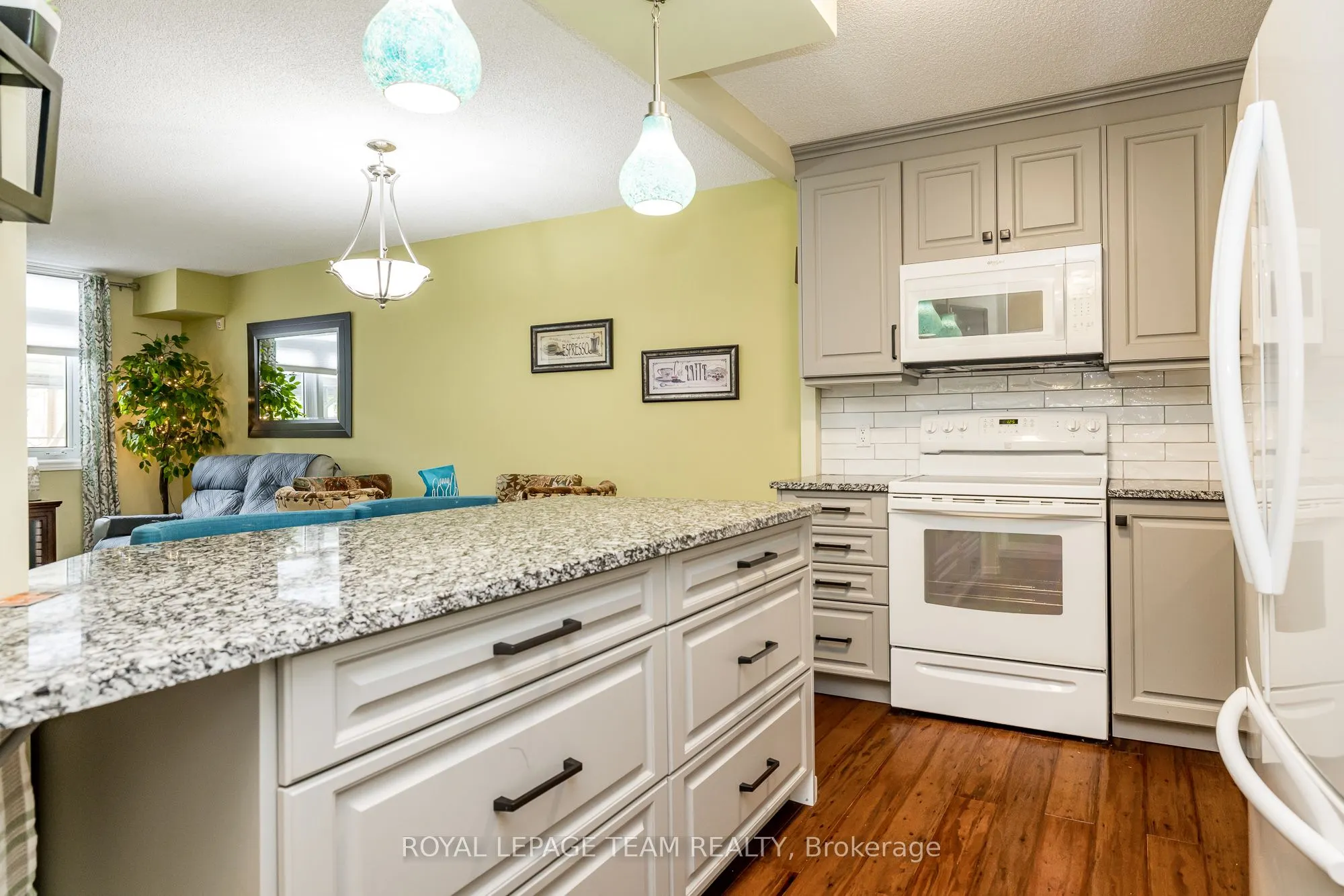 1025 Grenon Avenue, #115