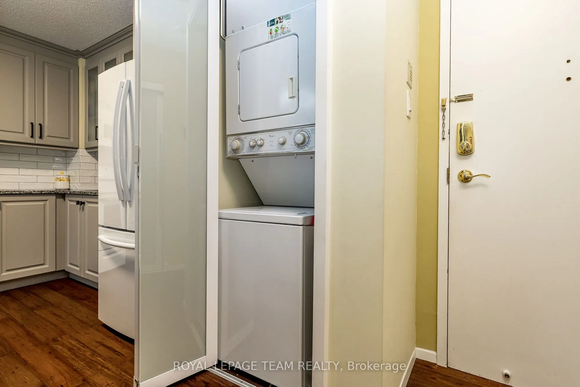 1025 Grenon Avenue, #115