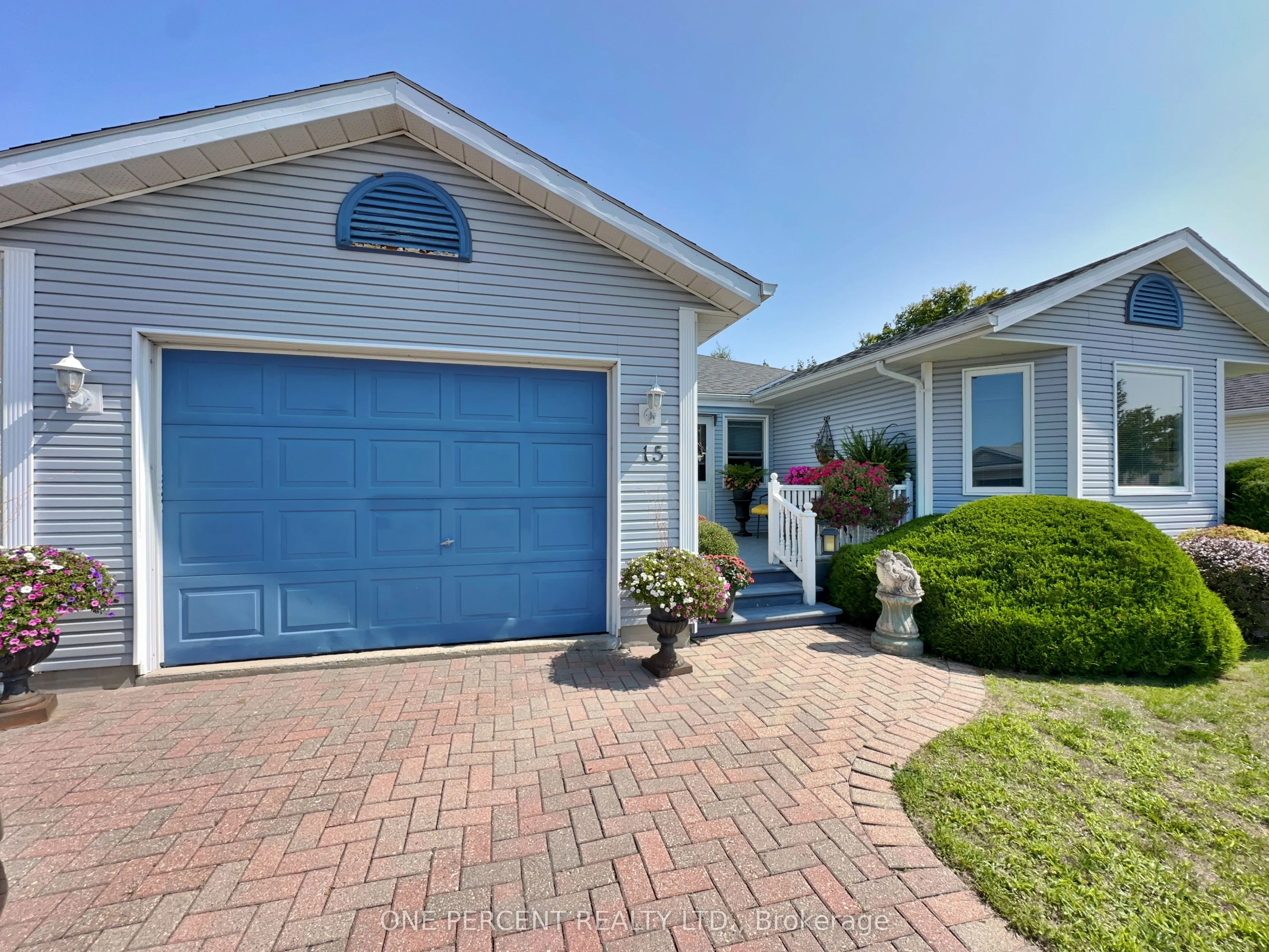 15 MONROE Court