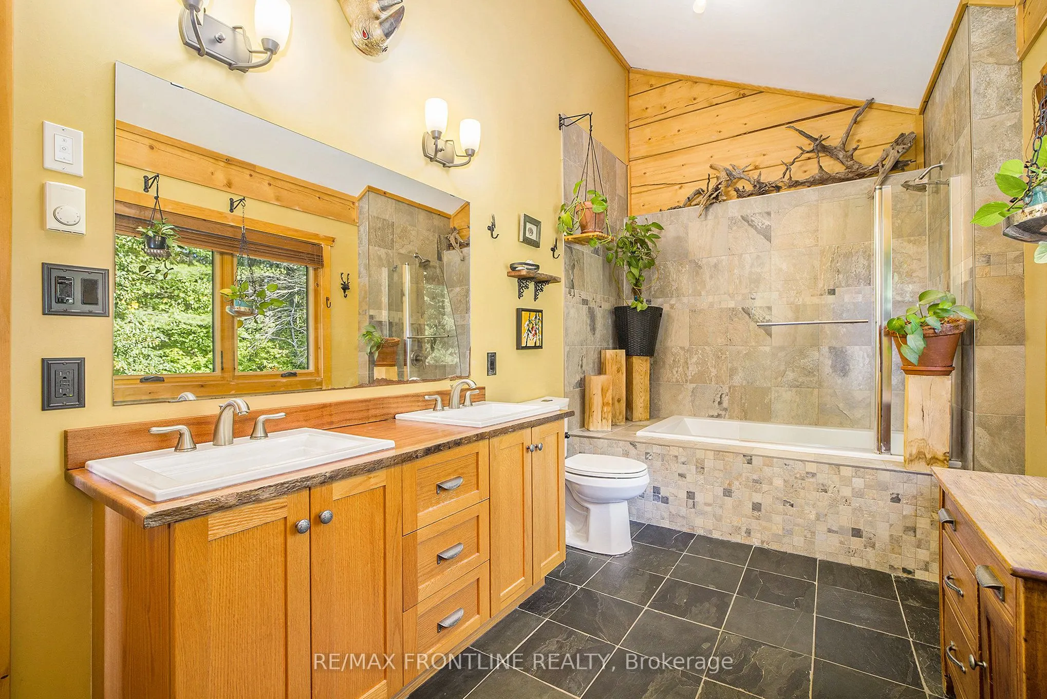 132 Darling 9 Concession Road