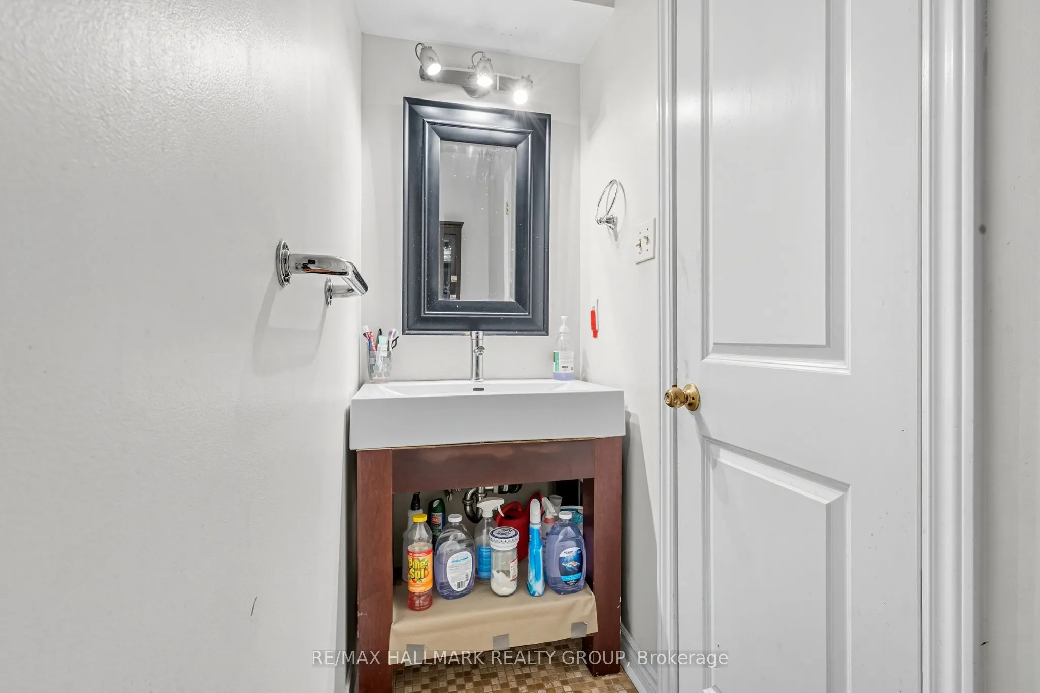 80 Bentbrook Crescent N, #43