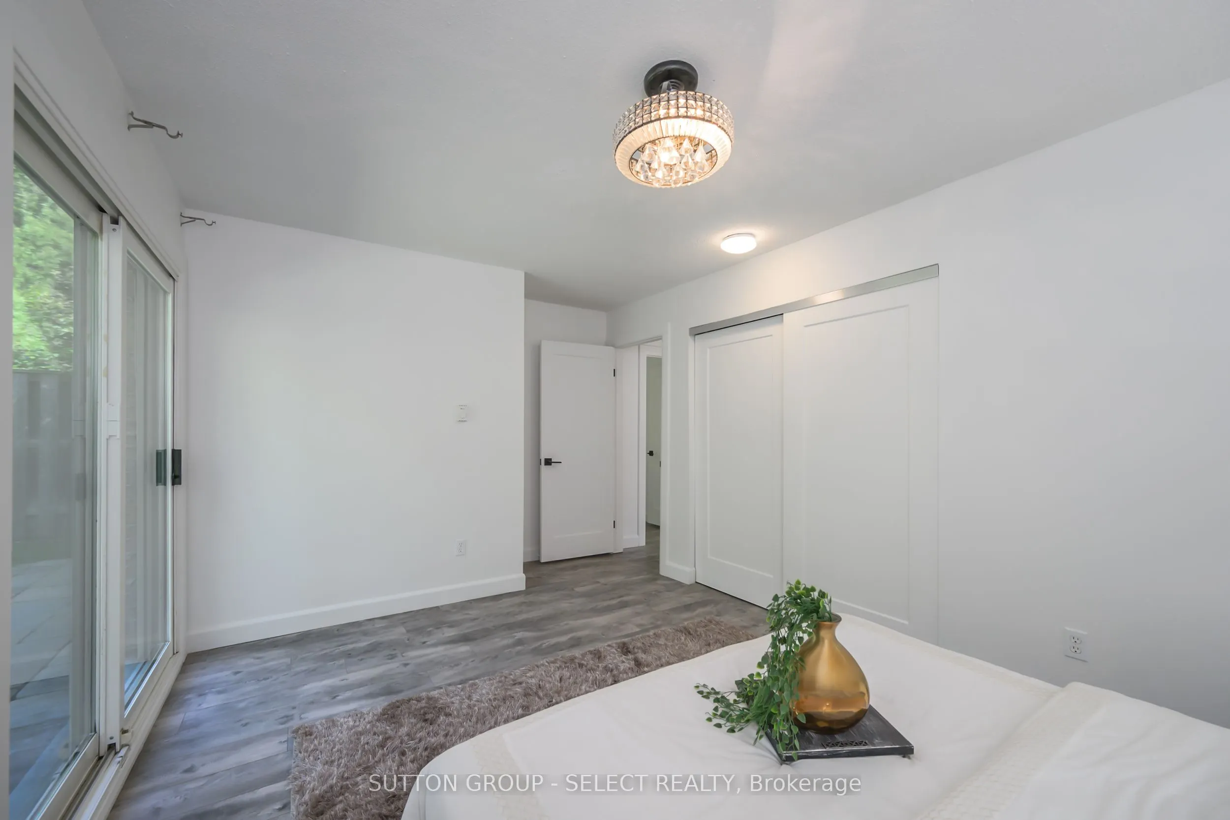 522 CRANBROOK Road, #5