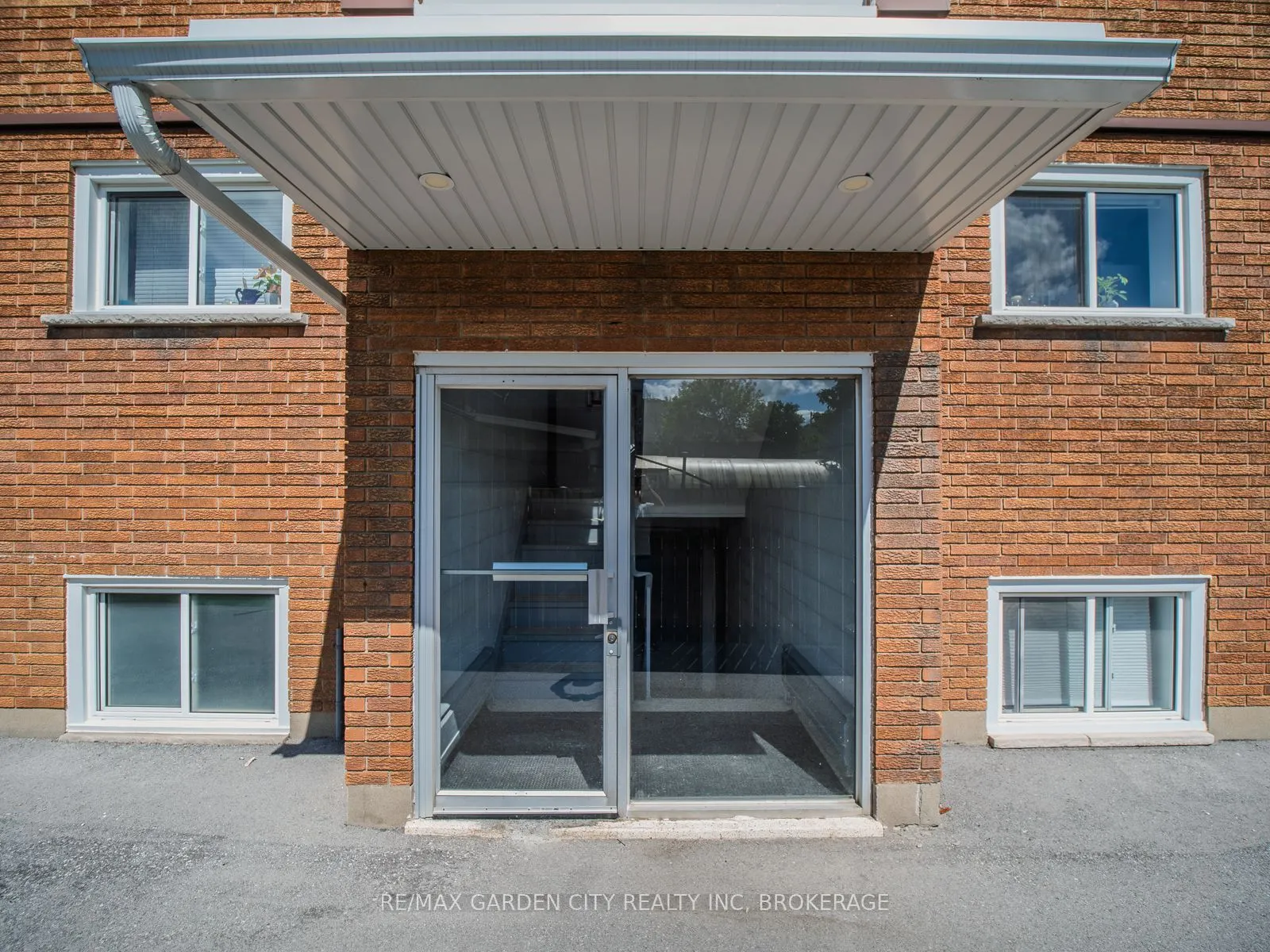 30 Cunningham Street