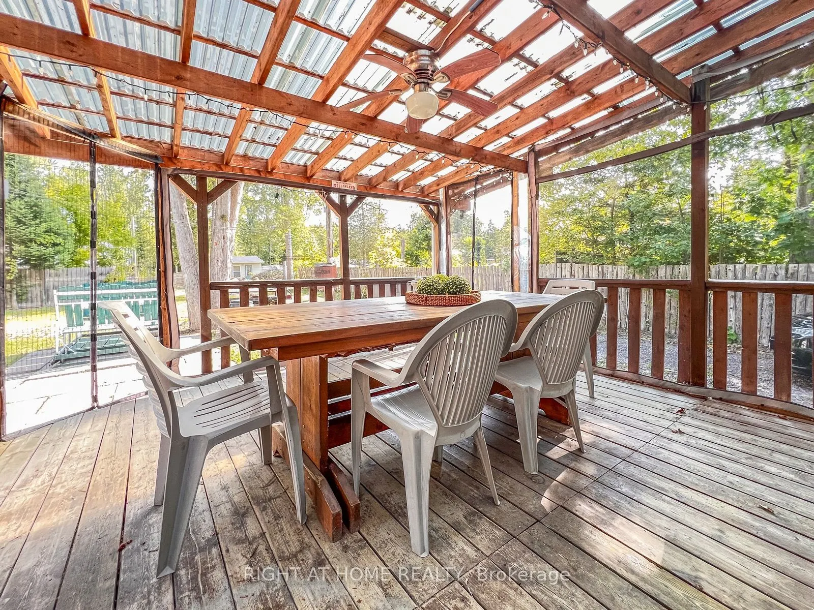 137 Trillium Trail S