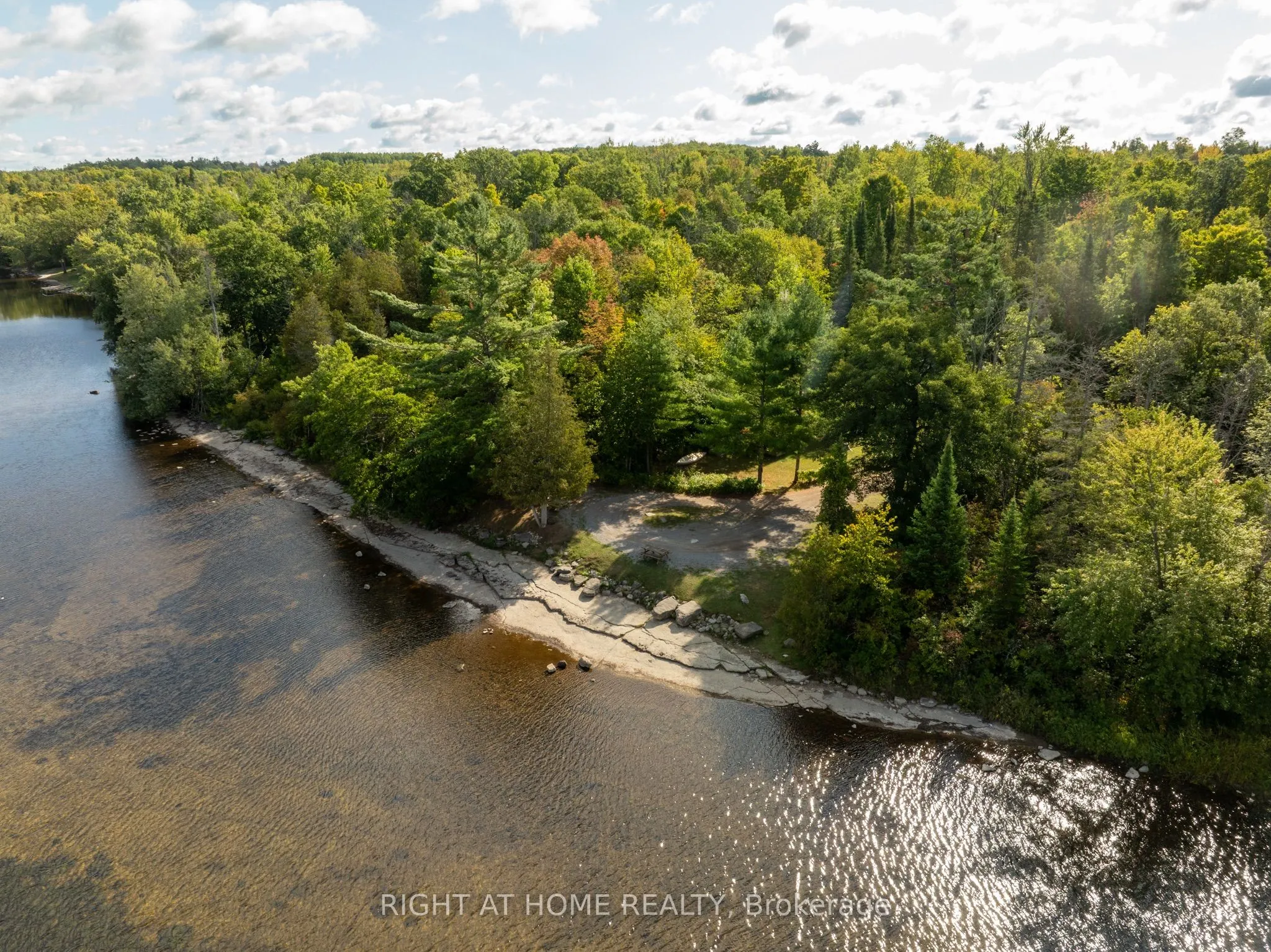 137 Trillium Trail S