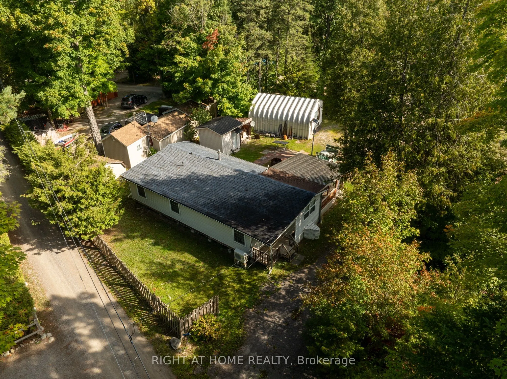 137 Trillium Trail S