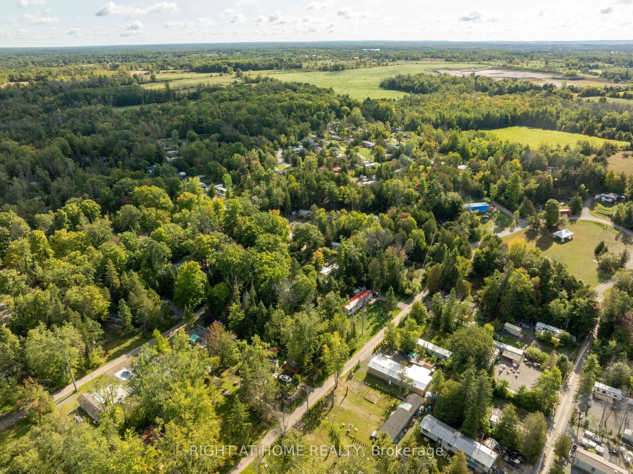 137 Trillium Trail S