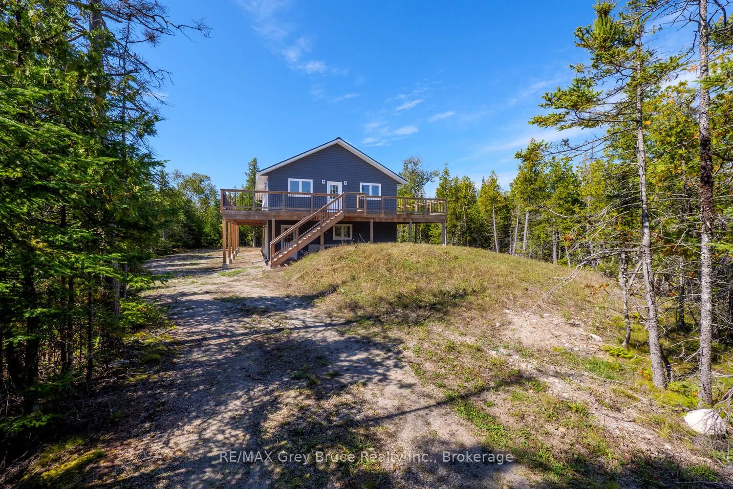 38 Bay Shore Avenue S