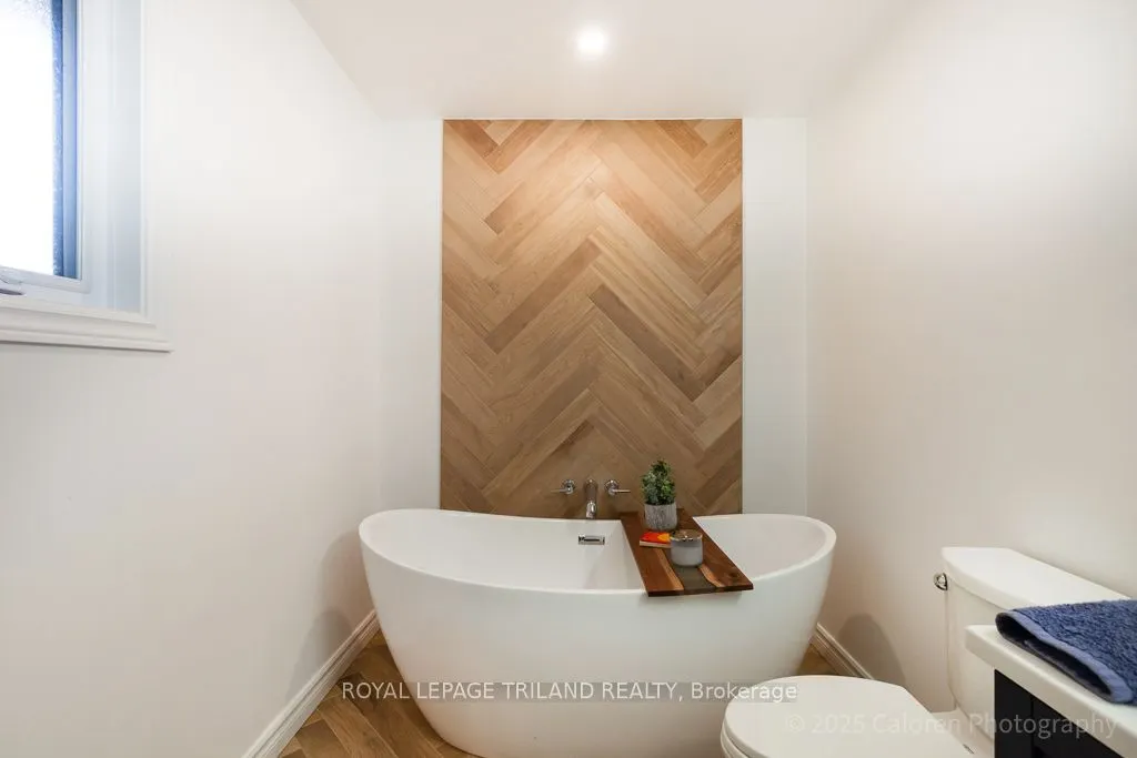 25 MONTEITH Avenue