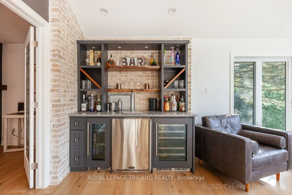 25 MONTEITH Avenue