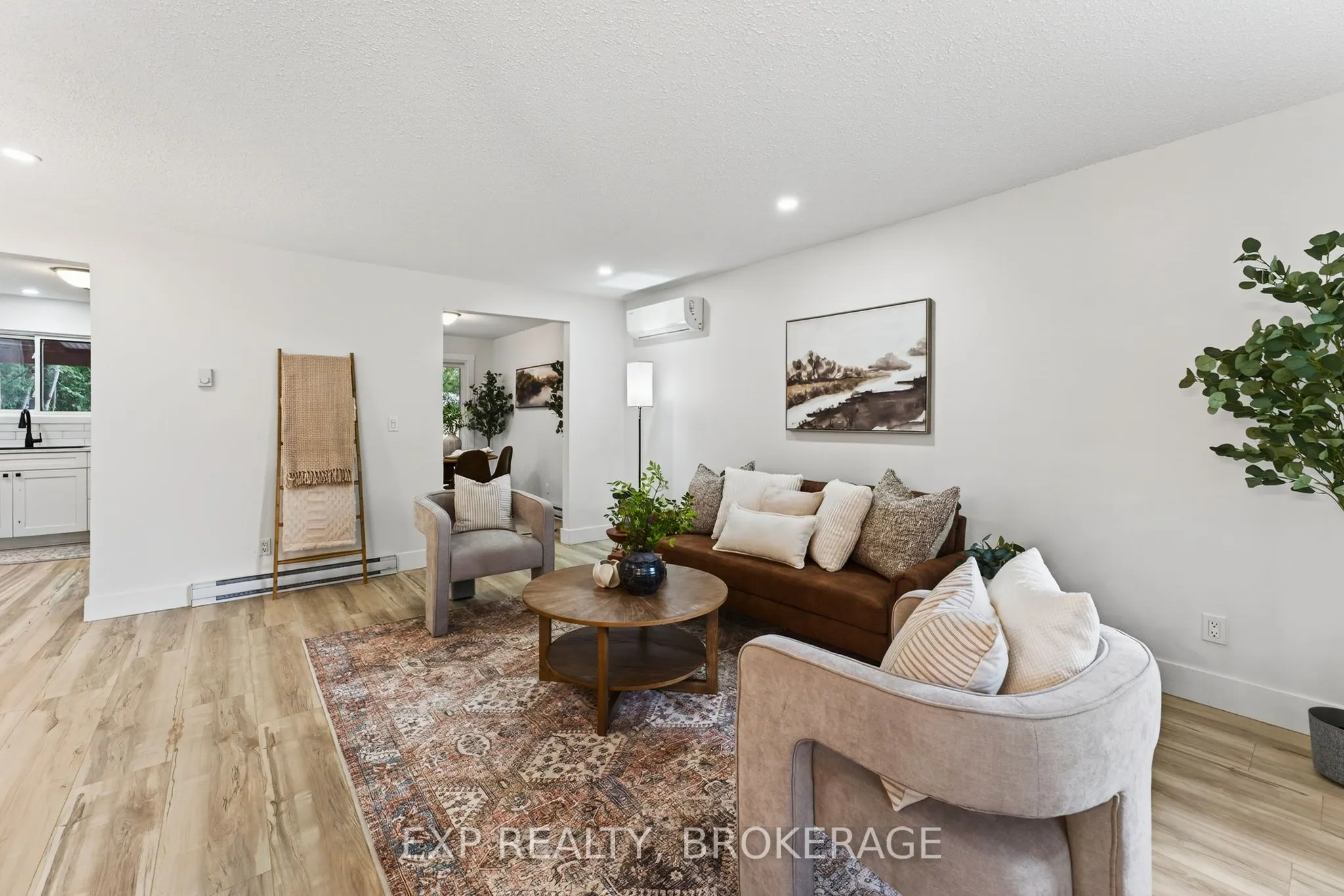 834 CEDARWOOD Drive