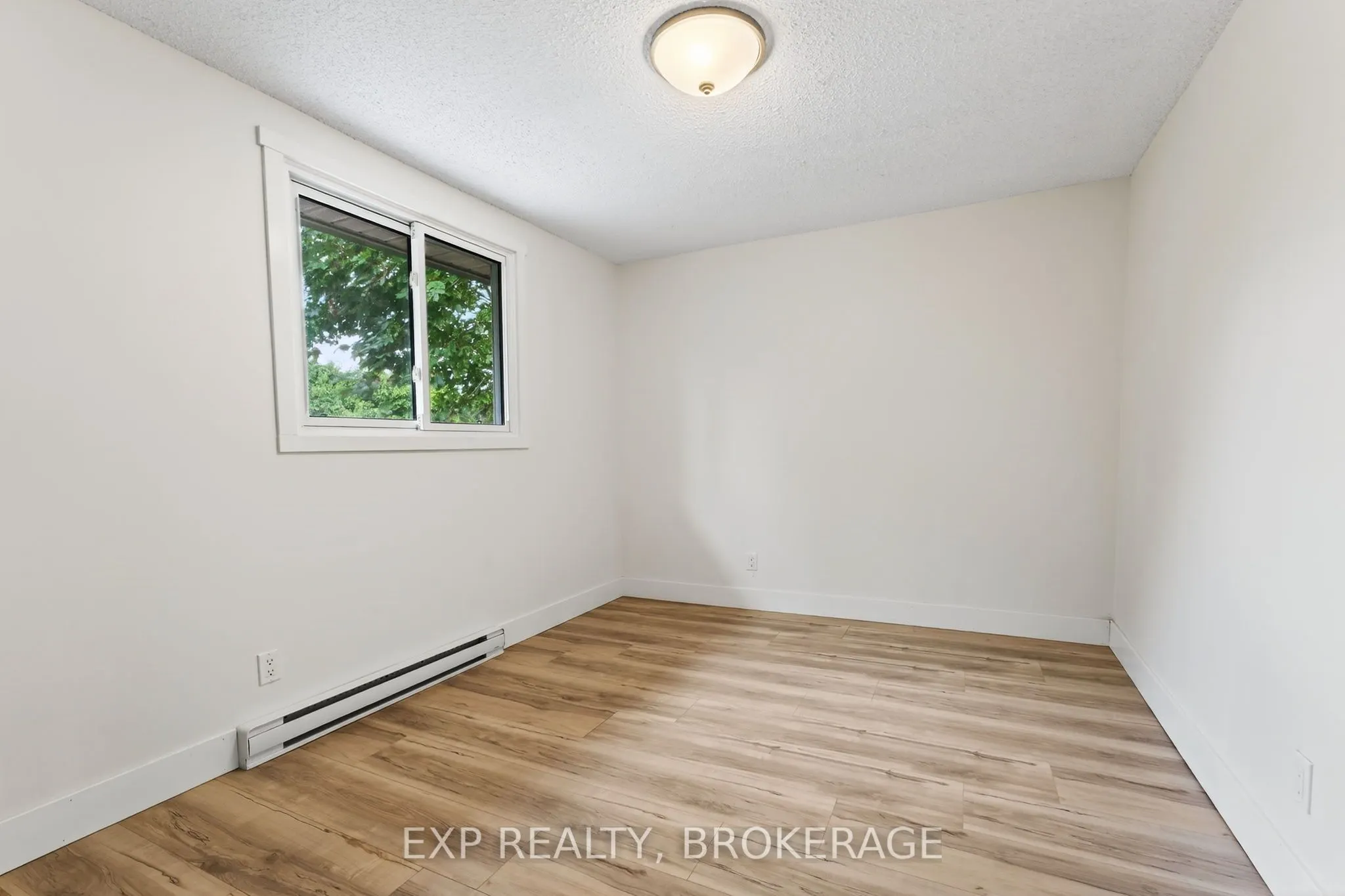 834 CEDARWOOD Drive