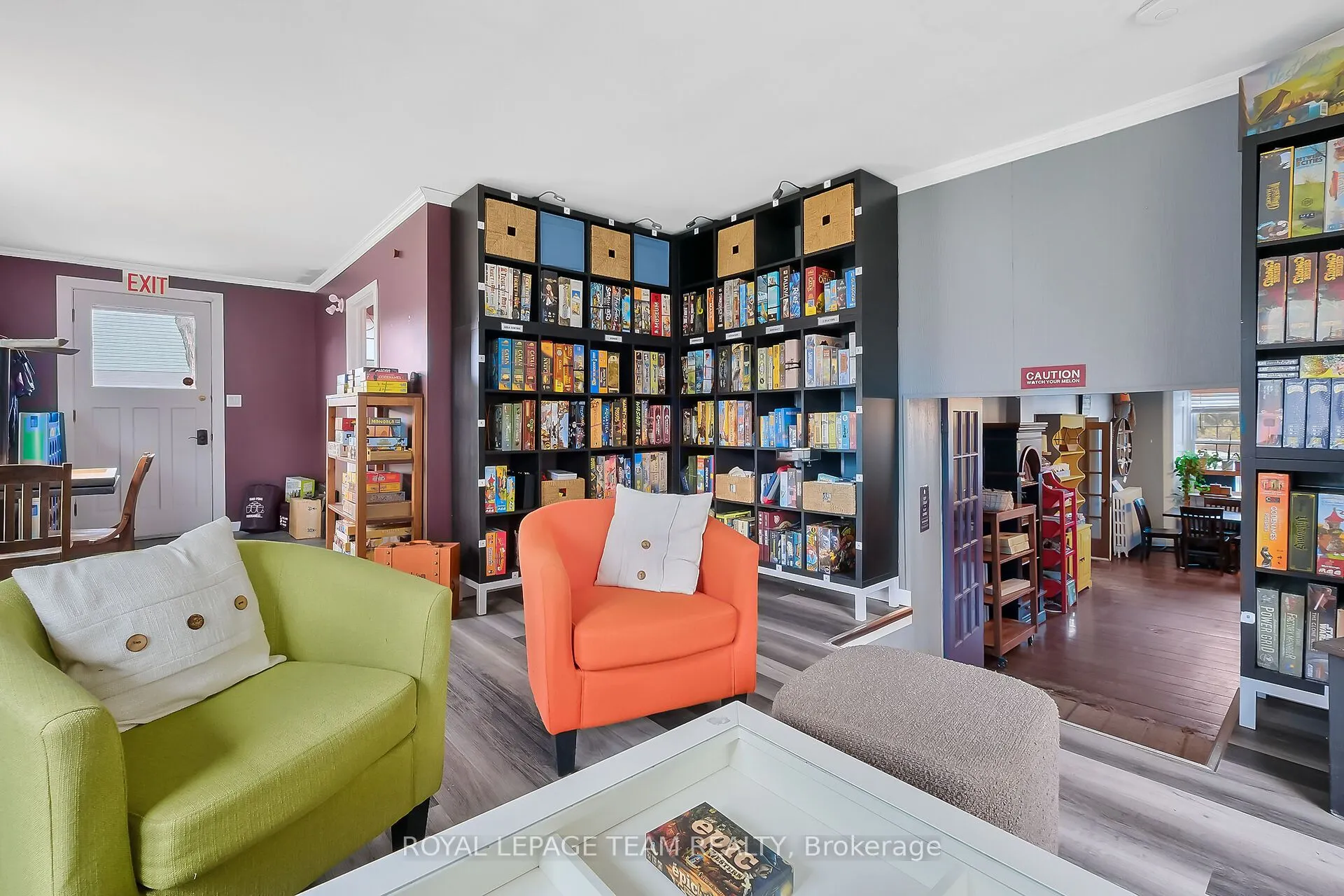 6 Spencer Street S