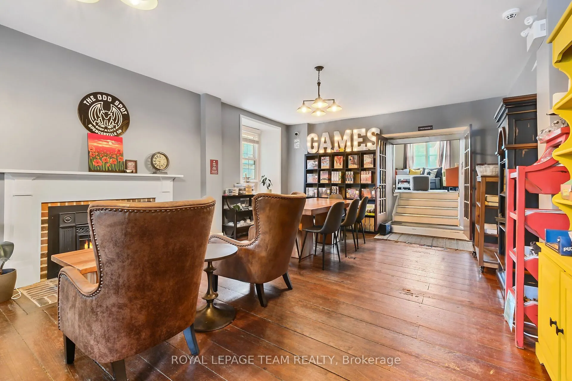 6 Spencer Street S