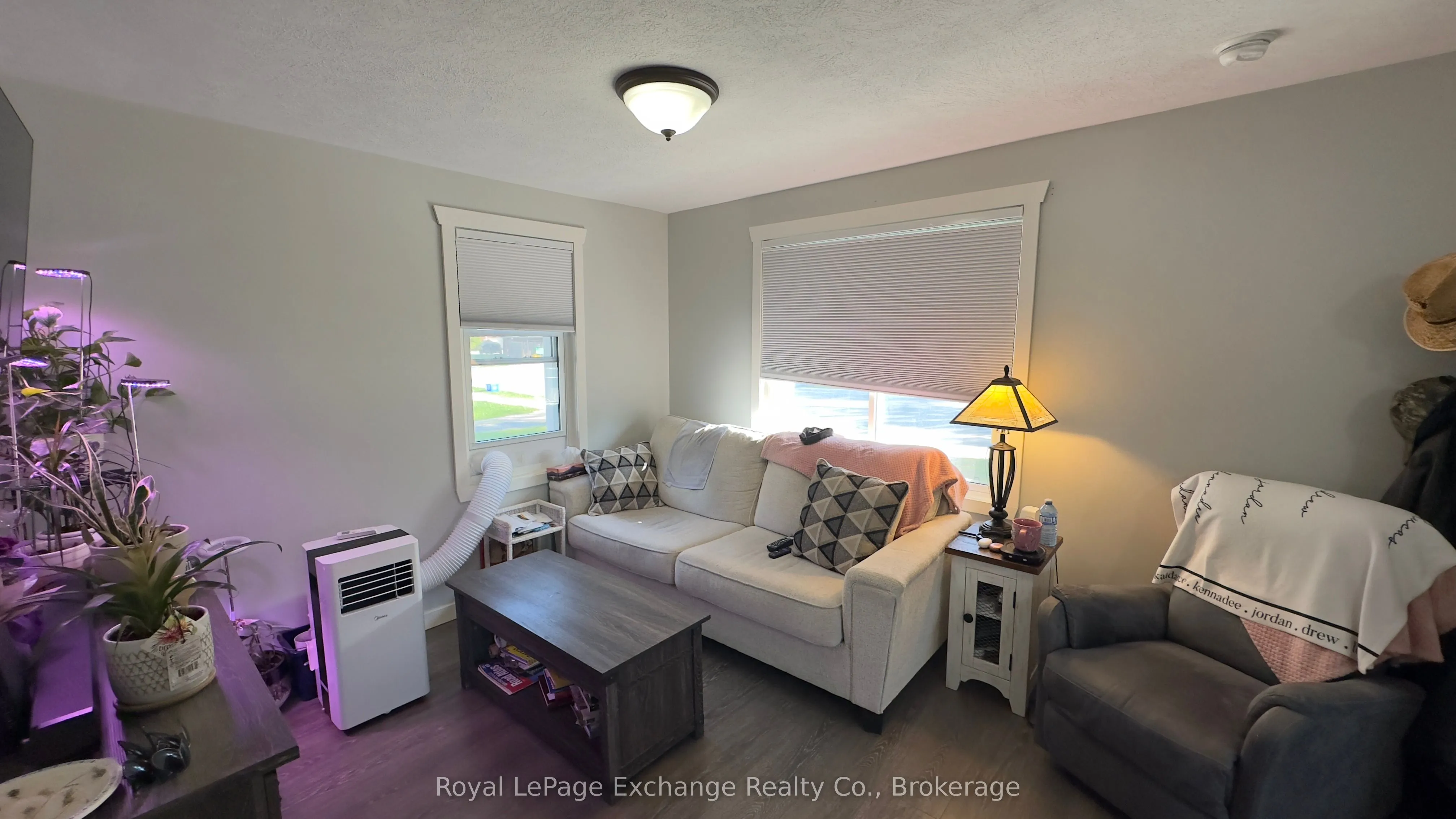 127 Yonge Street S