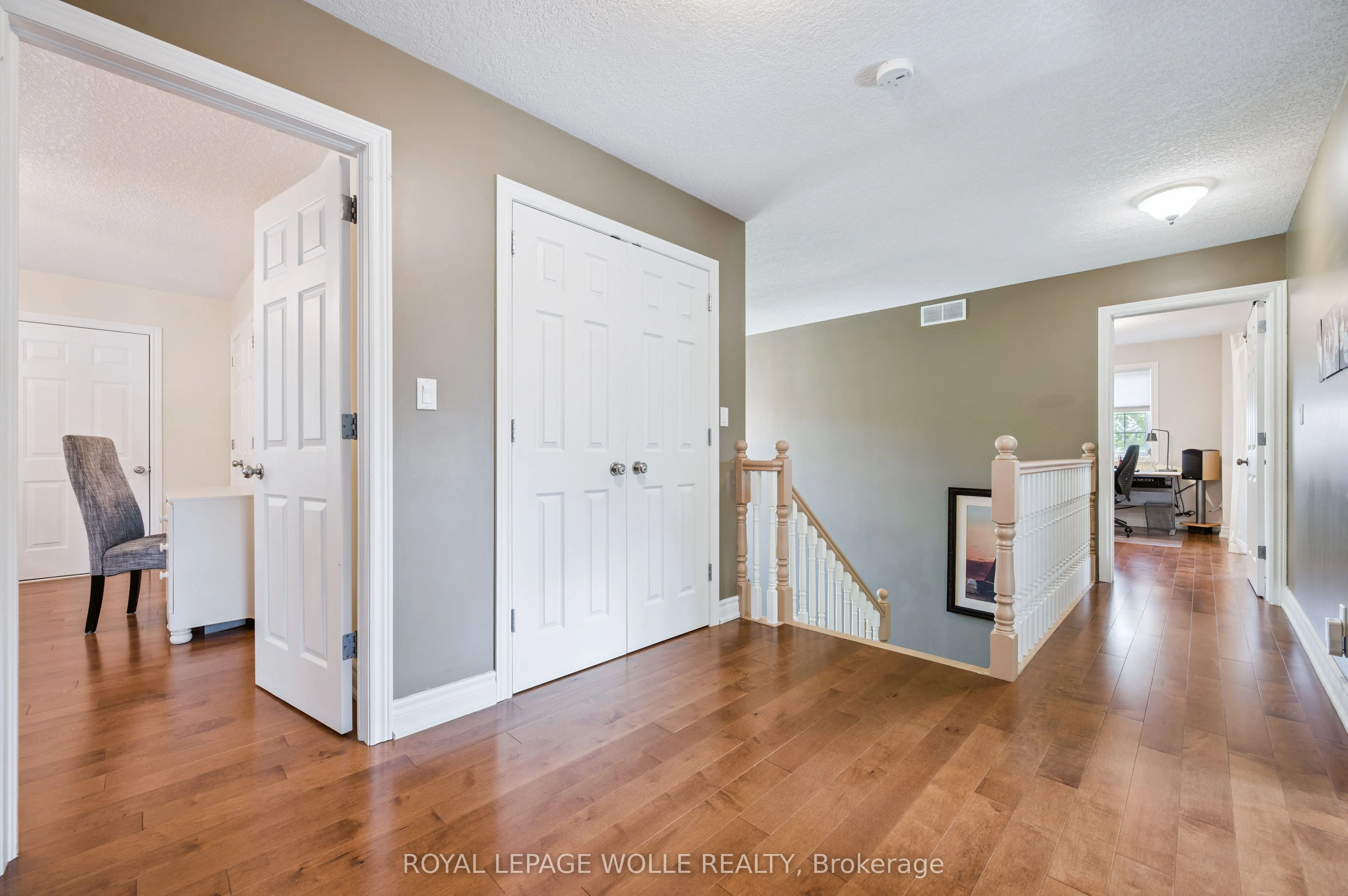 867 Creekside Drive