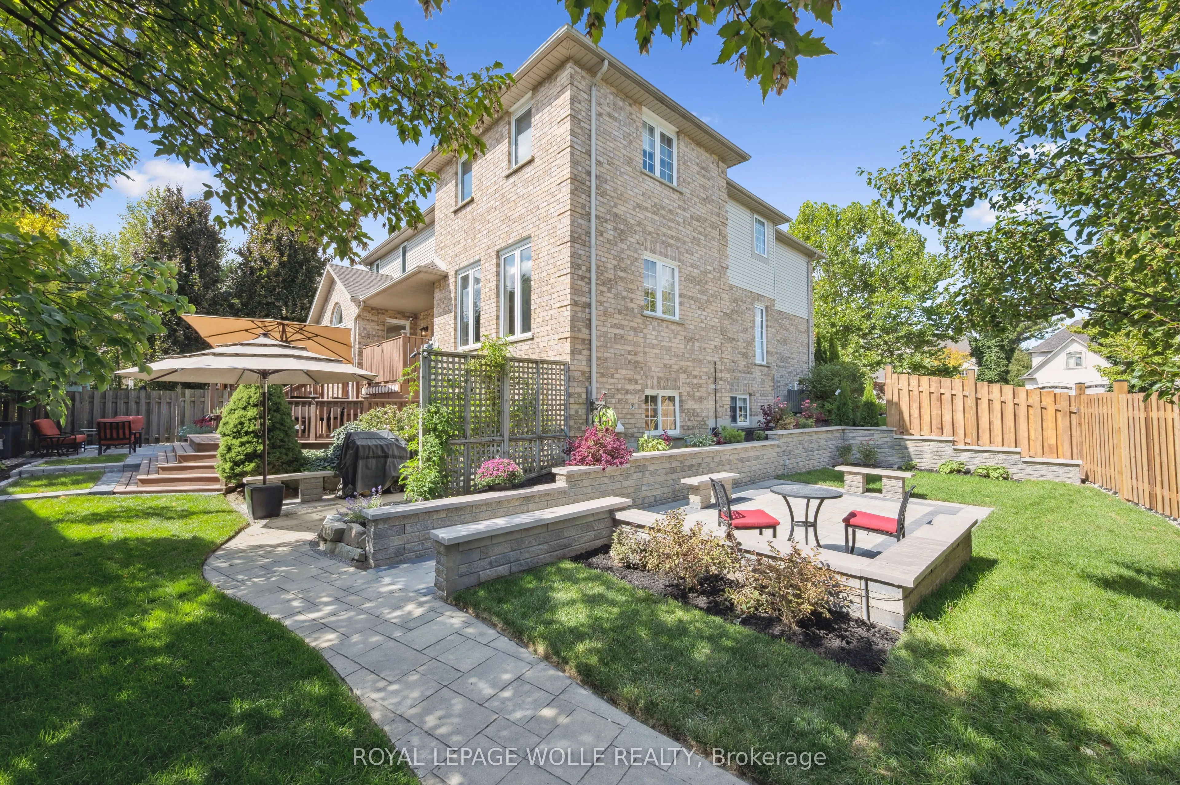 867 Creekside Drive