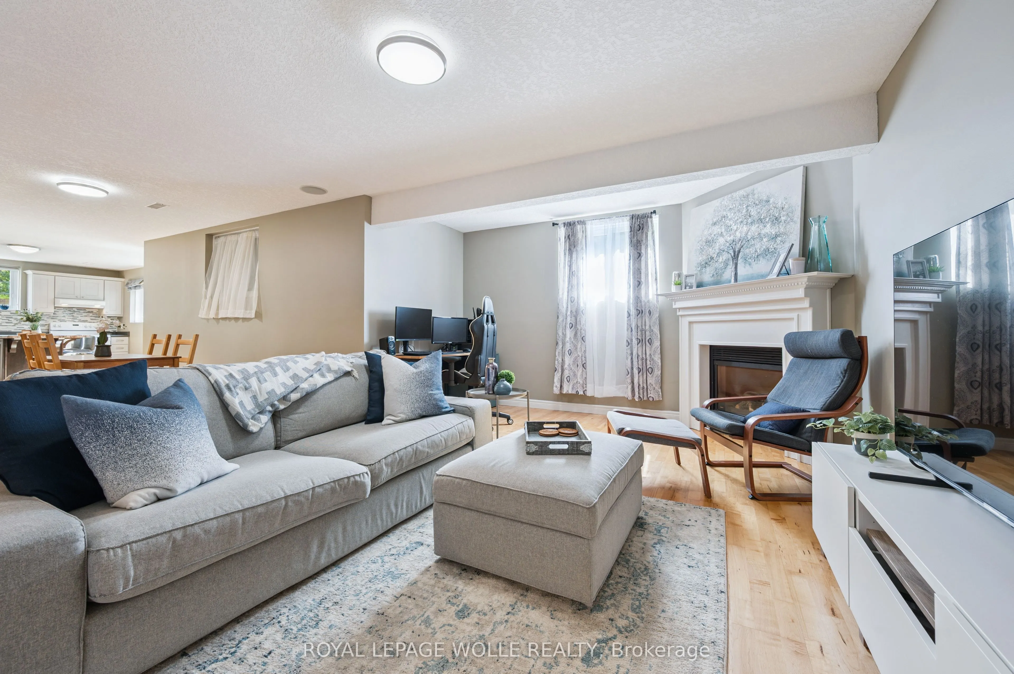 867 Creekside Drive