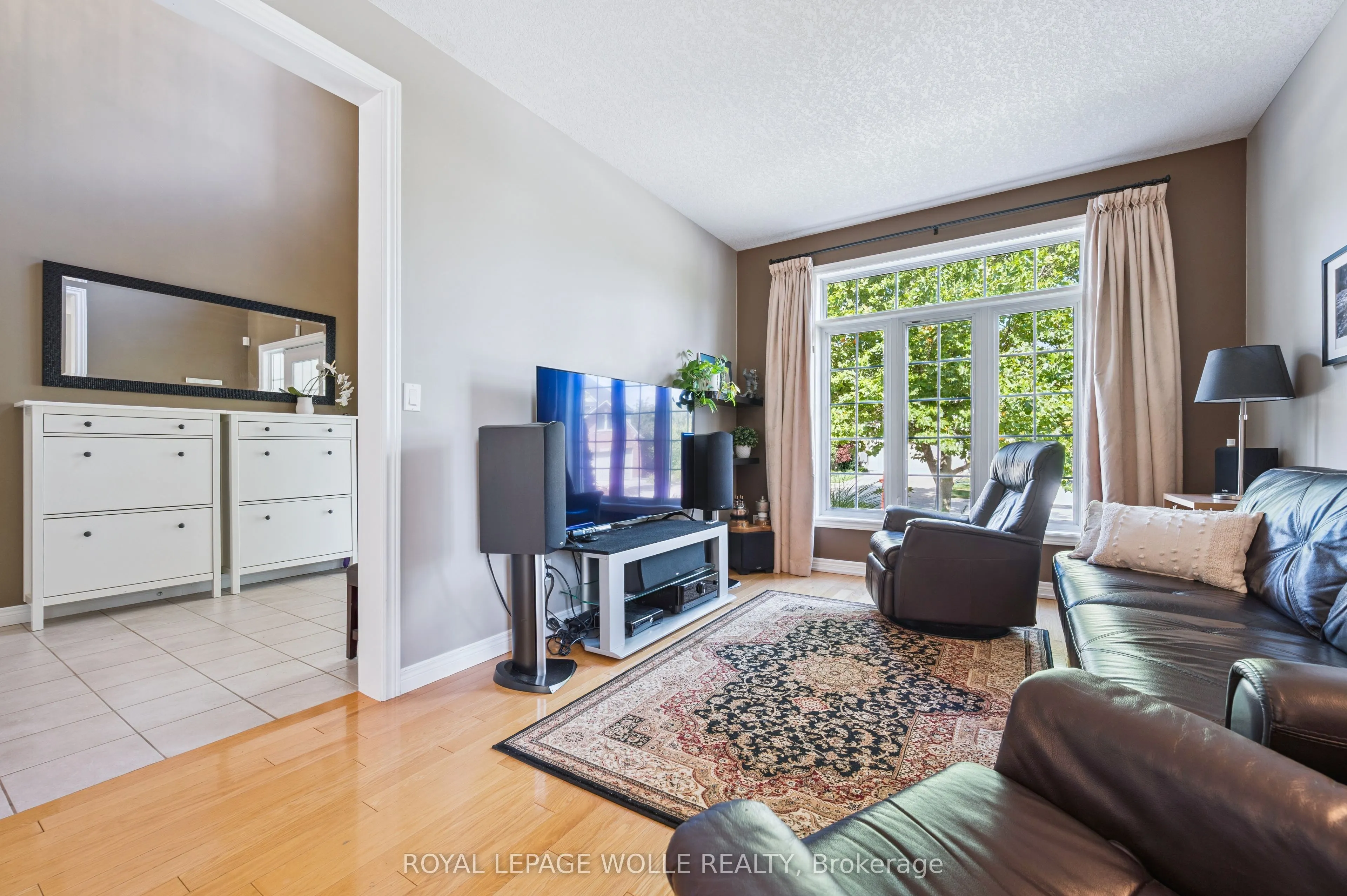 867 Creekside Drive