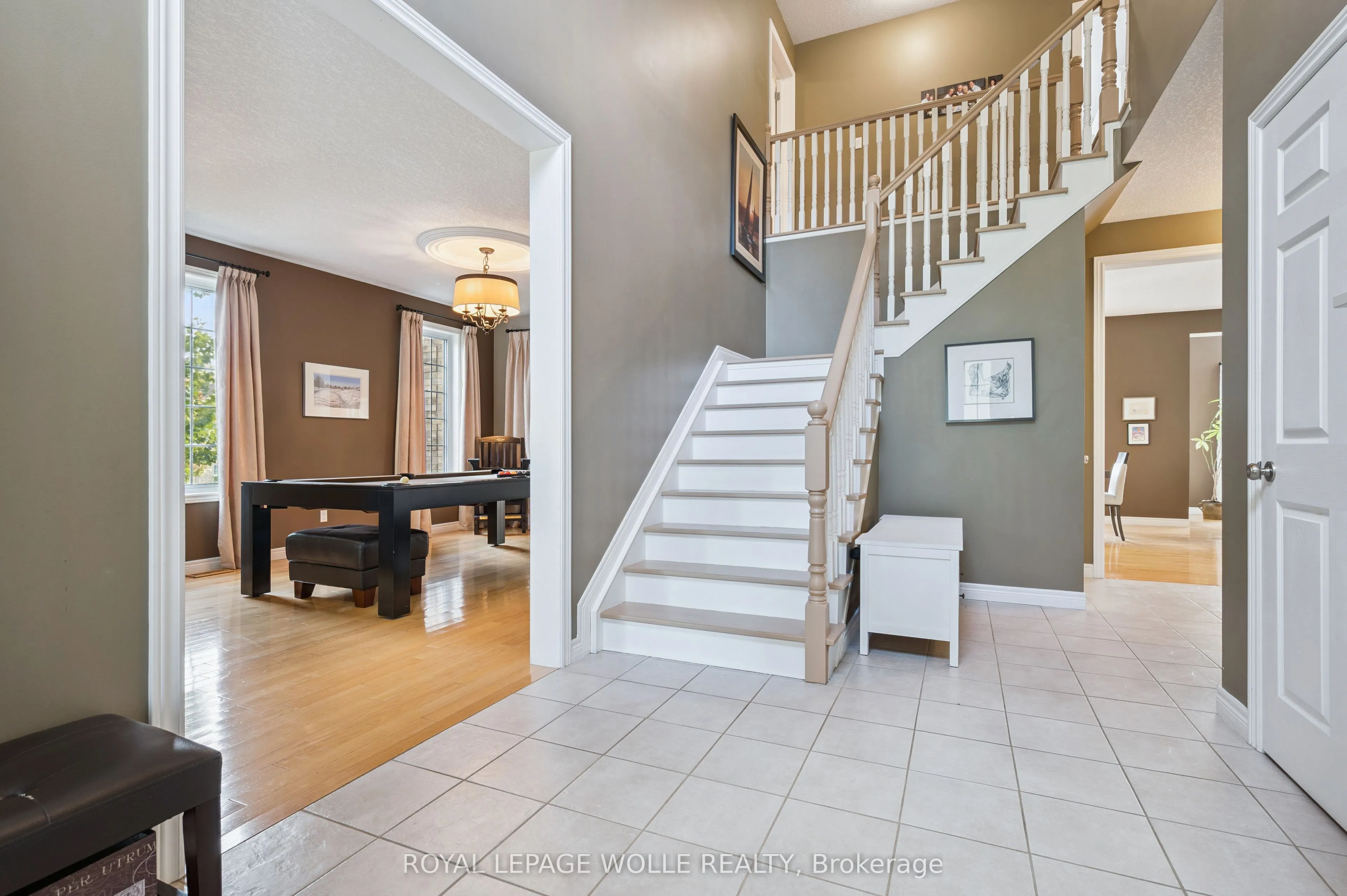 867 Creekside Drive