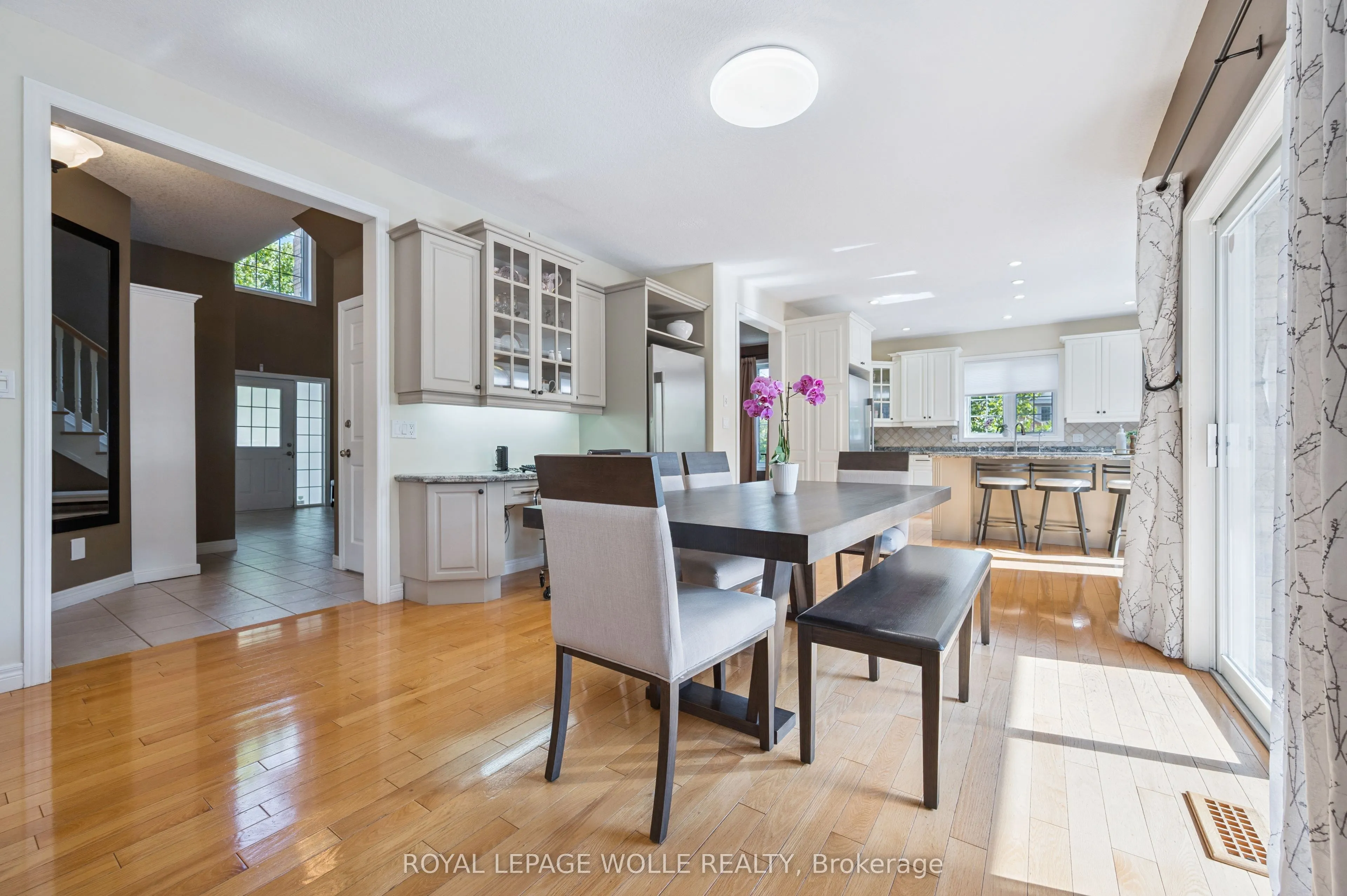 867 Creekside Drive