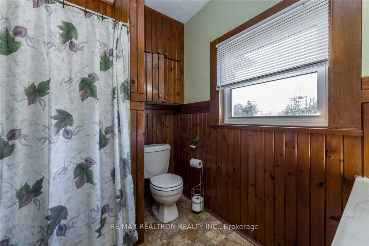 236787 13 Grey Road
