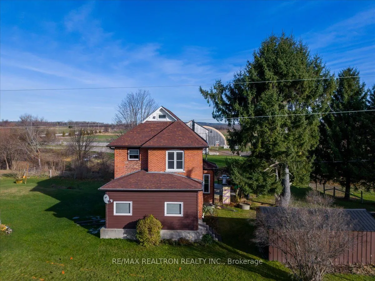236787 13 Grey Road