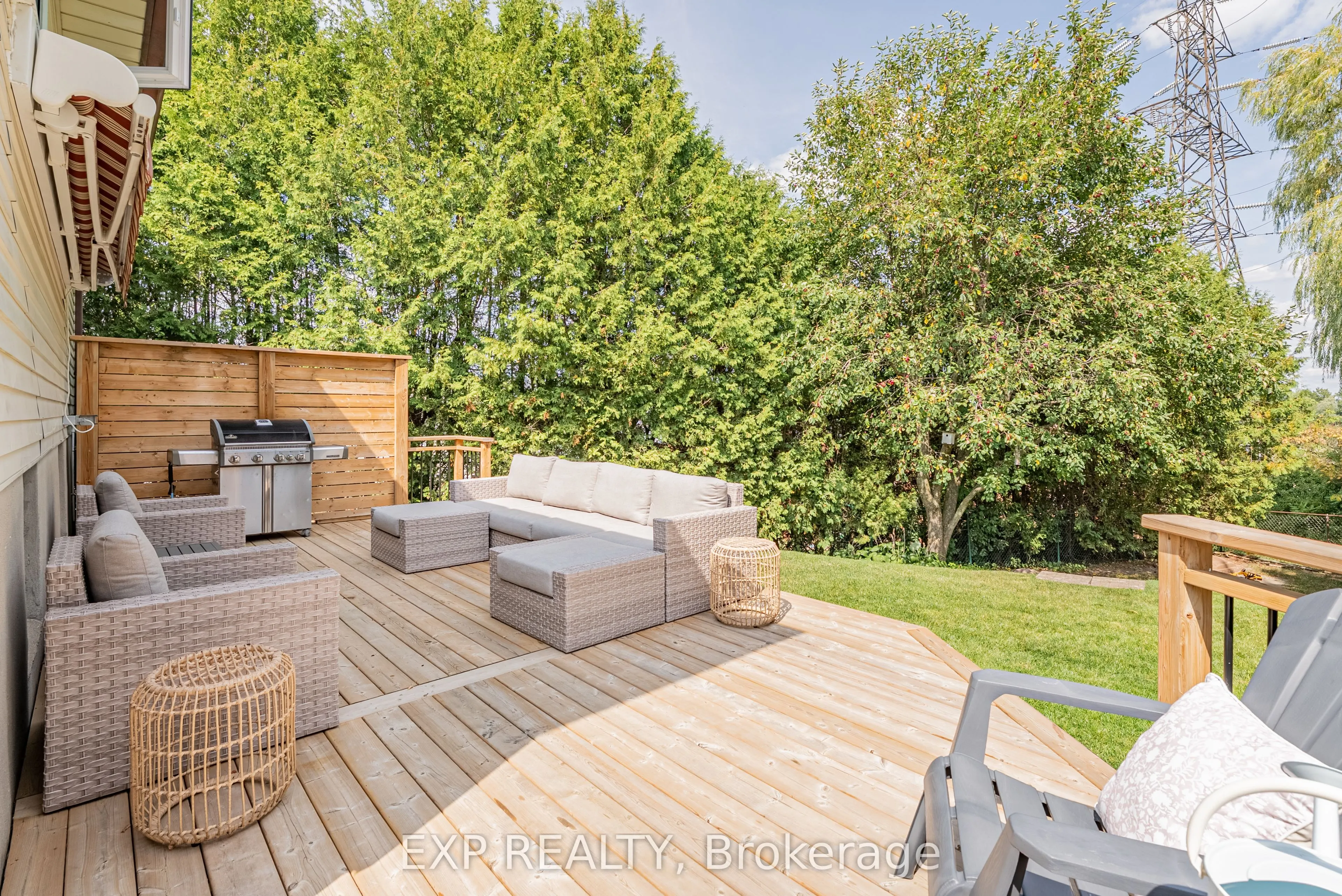 10 Stonehenge Place