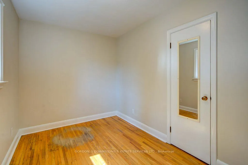 11 Porter Avenue