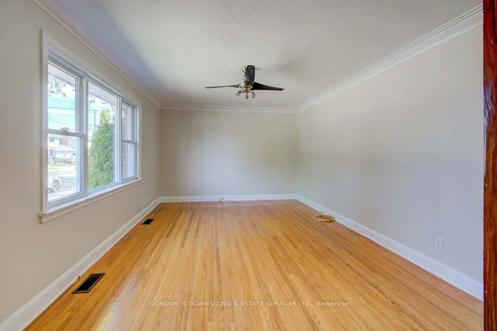 11 Porter Avenue