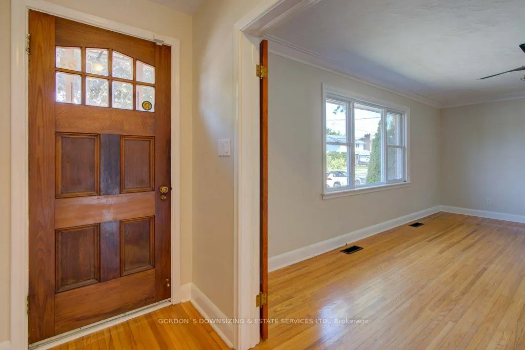 11 Porter Avenue