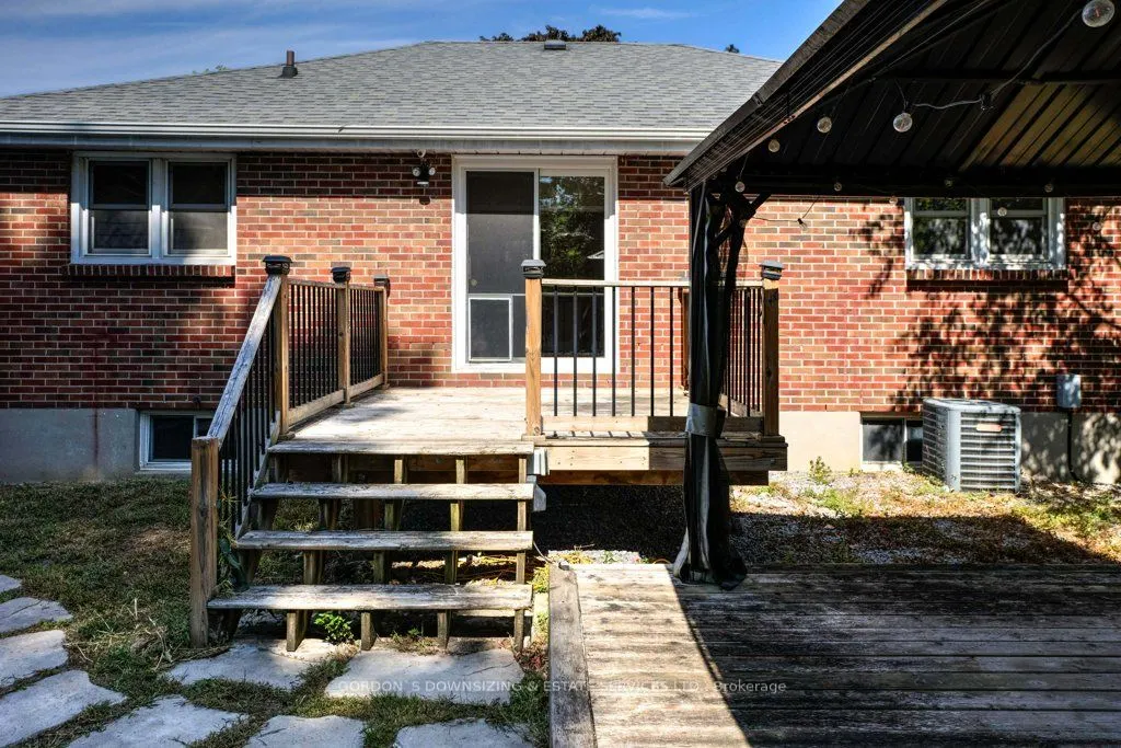11 Porter Avenue